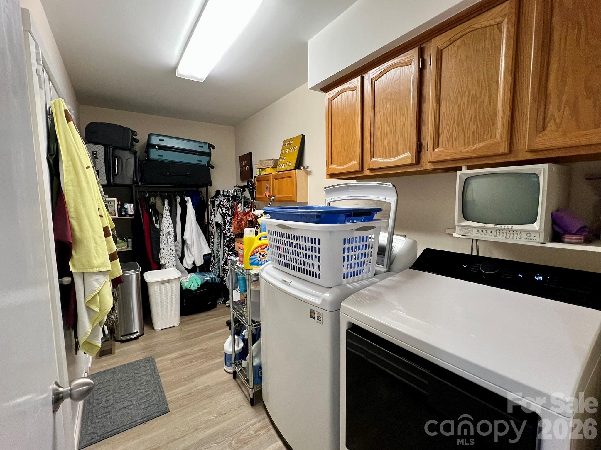 200 Foxlair Court — Matthews