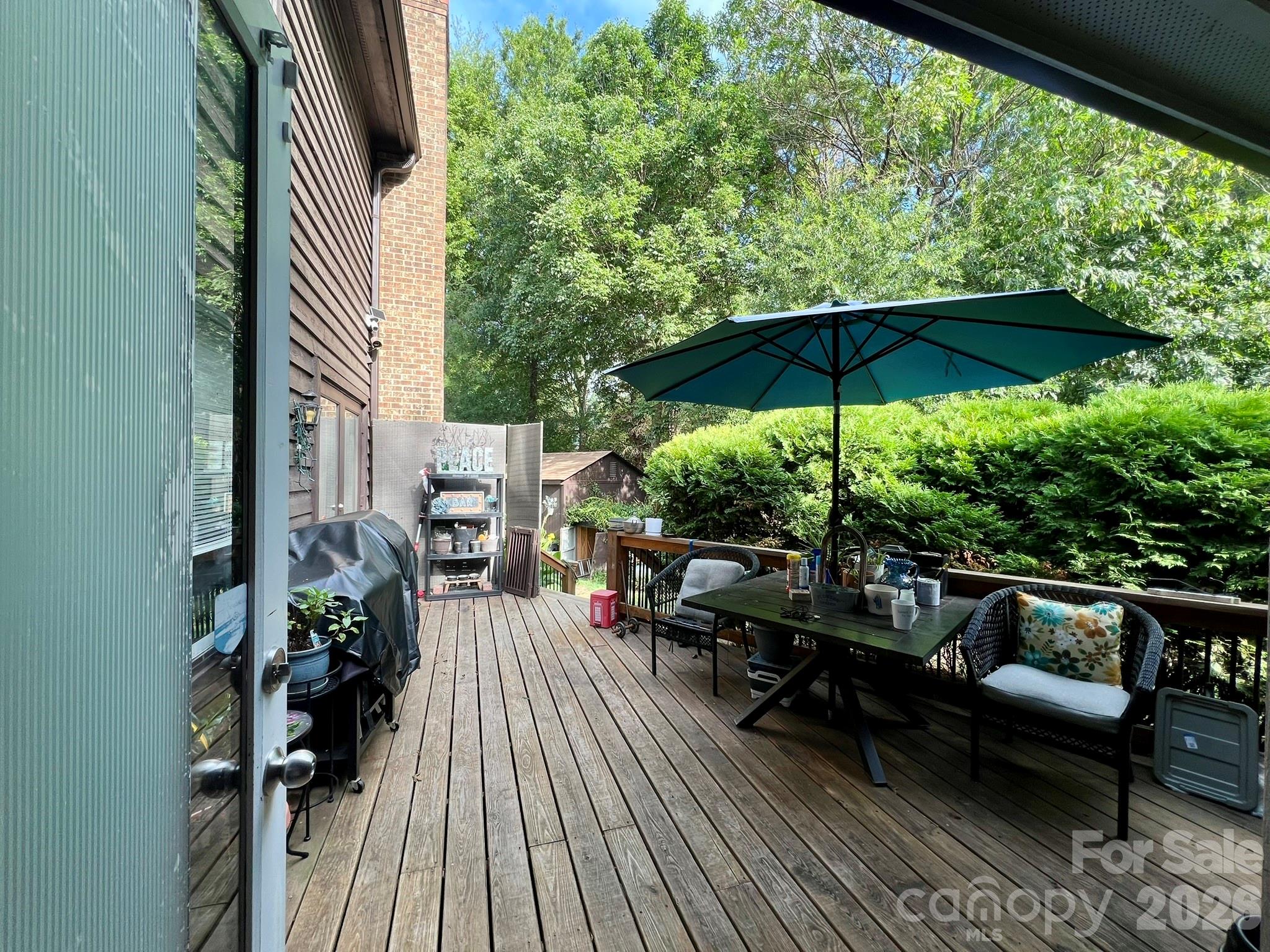 200 Foxlair Court — Matthews