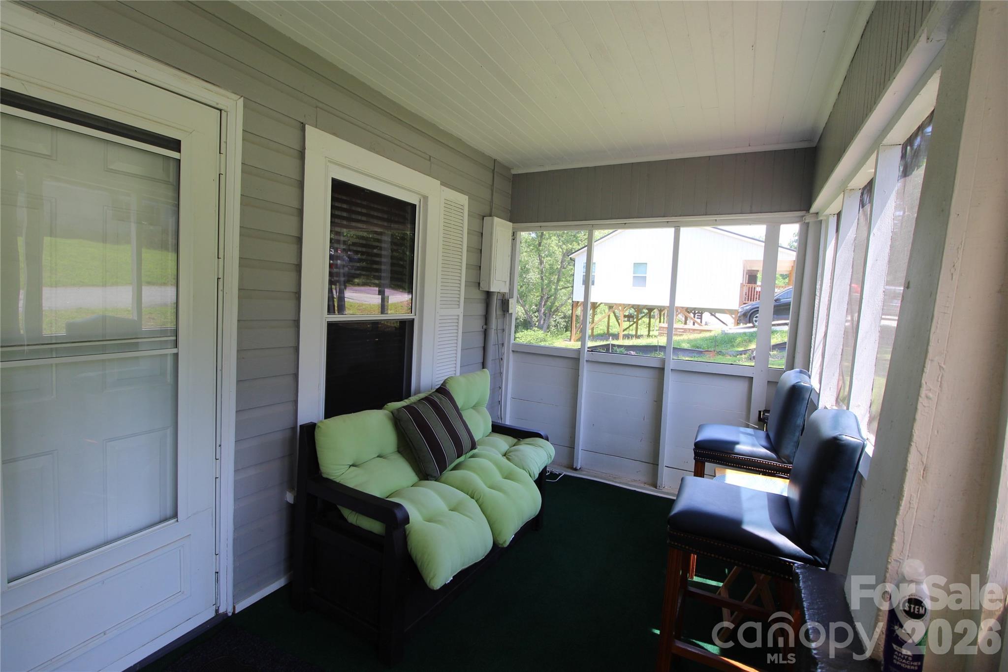 438 Folk Street NW — Lenoir