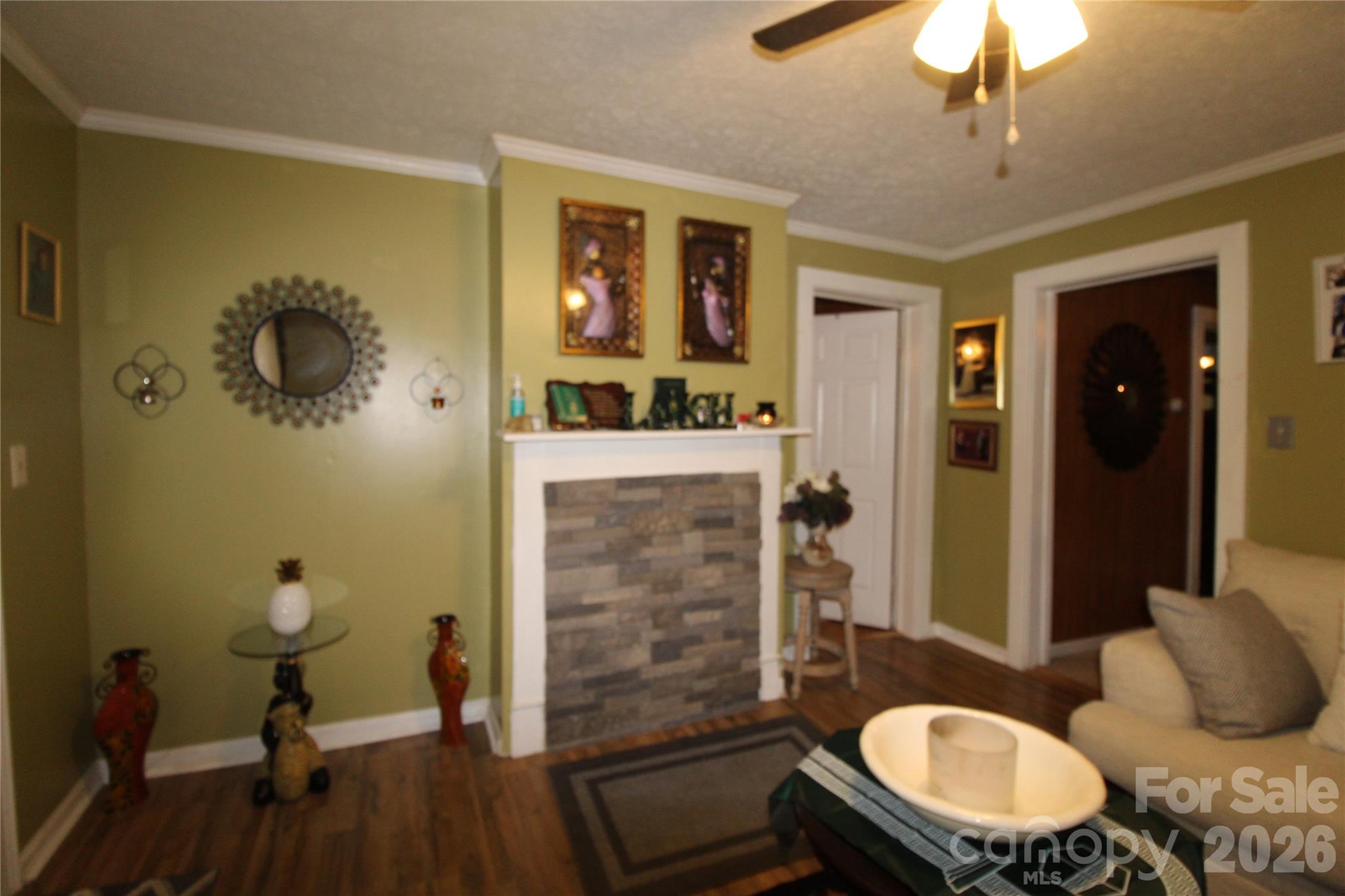 438 Folk Street NW — Lenoir