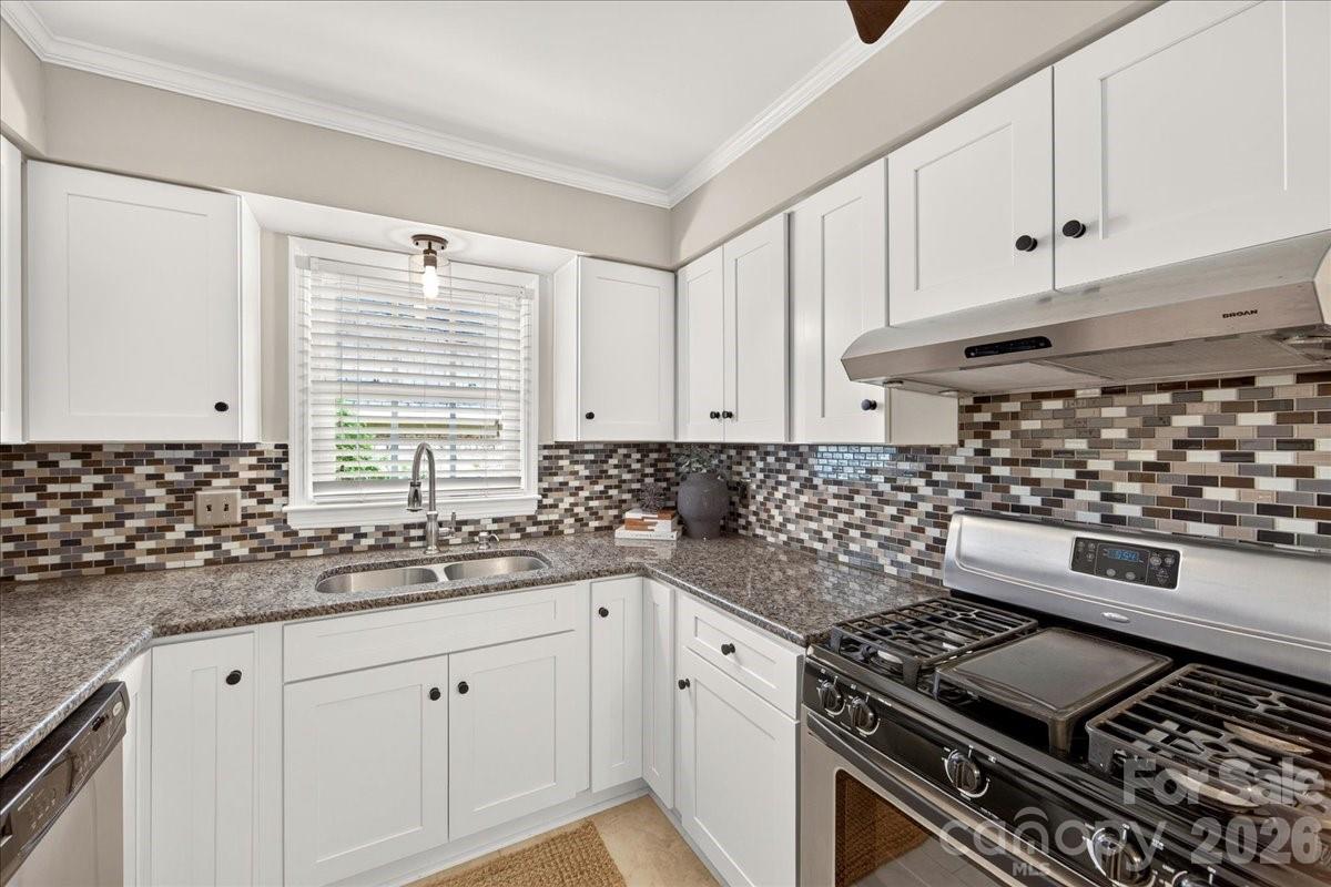 1700 Roxborough Road #A — Charlotte