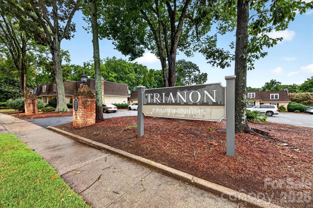 1700 Roxborough Road #A — Charlotte
