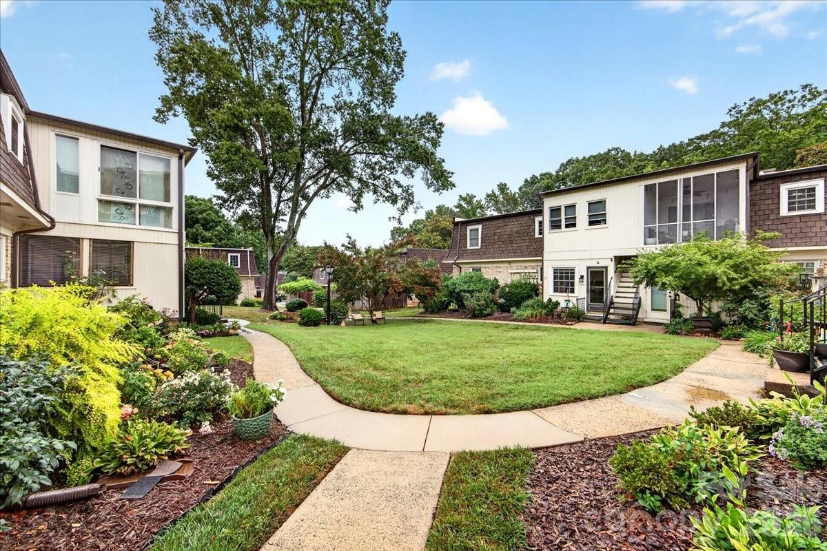 1700 Roxborough Road #A — Charlotte