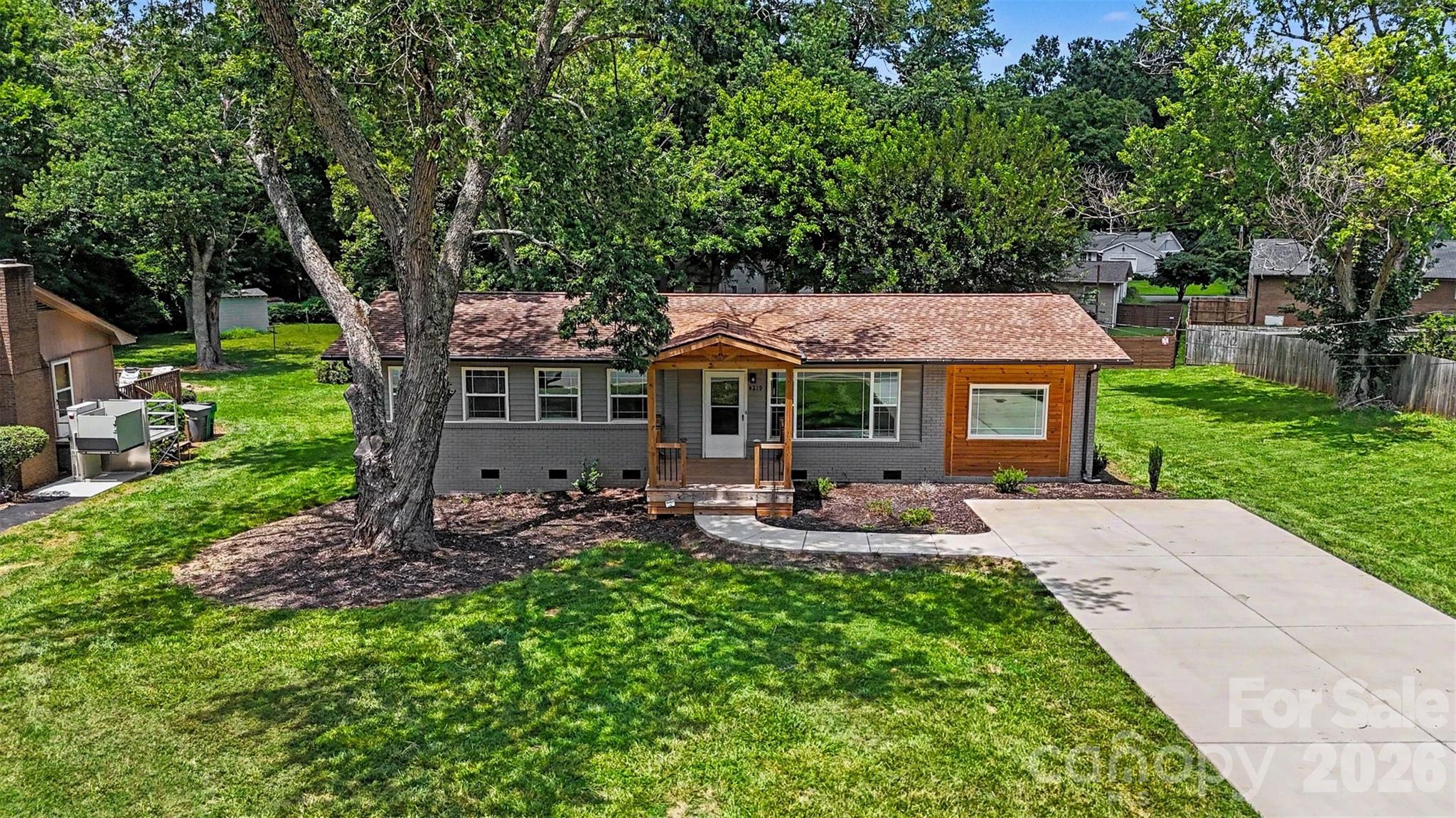 4219 Tipperary Place — Charlotte