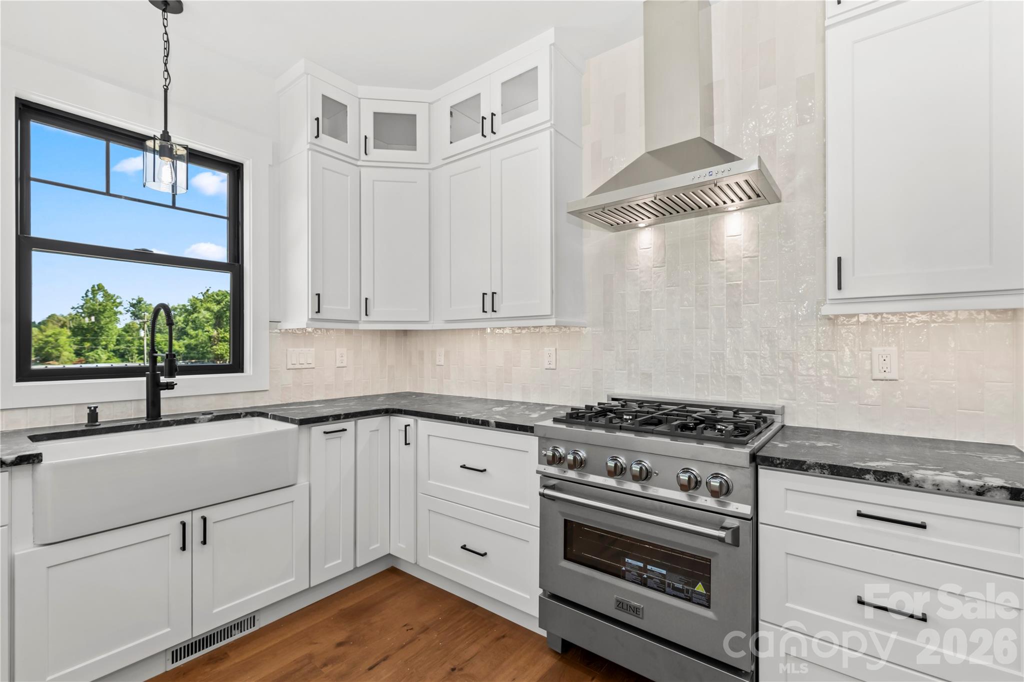 18 S Martha Kate Drive #22 — Hendersonville