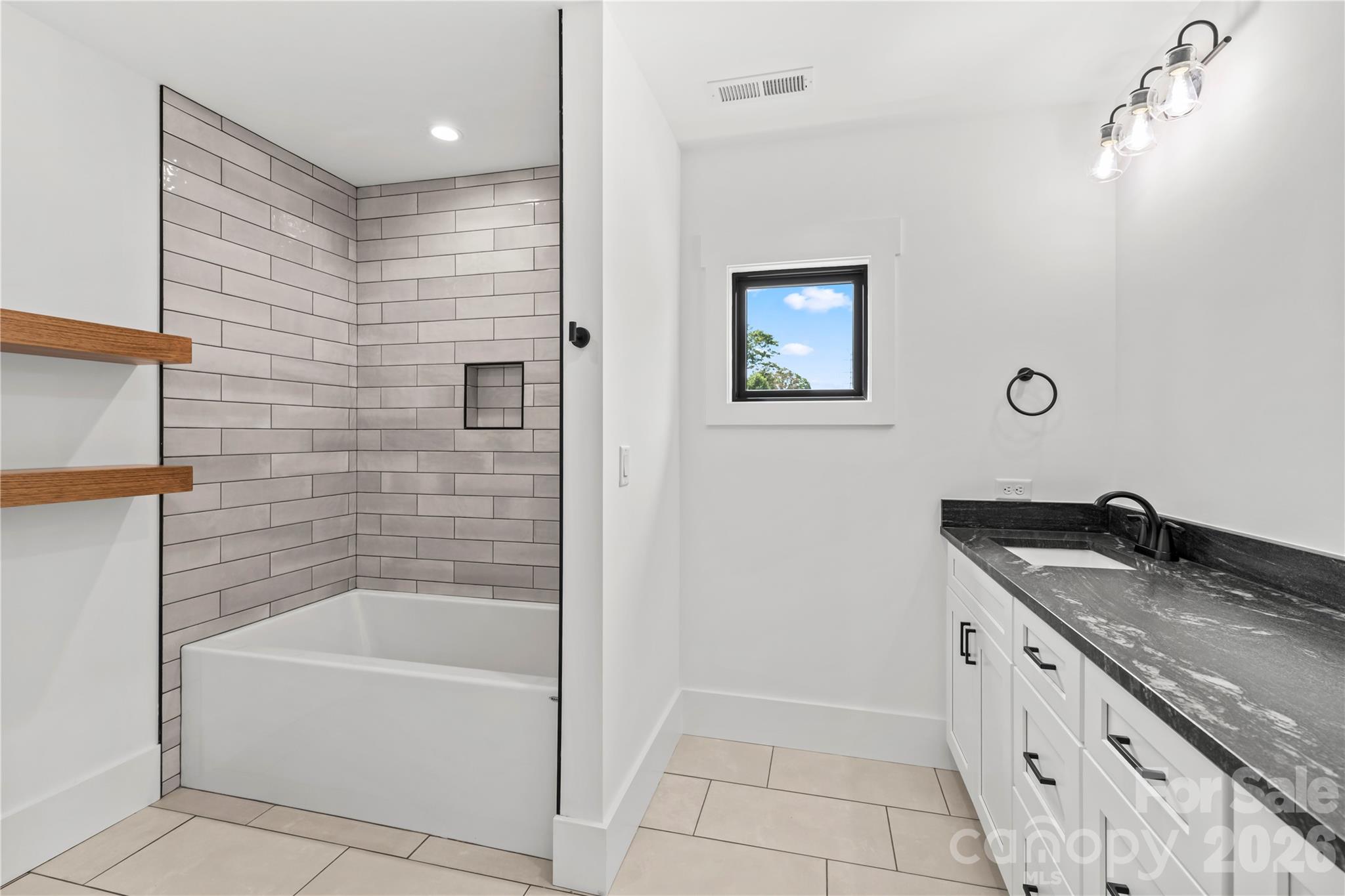 18 S Martha Kate Drive #22 — Hendersonville