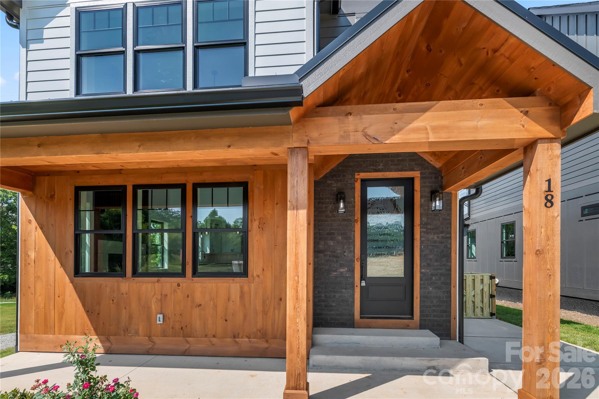 18 S Martha Kate Drive #22 — Hendersonville