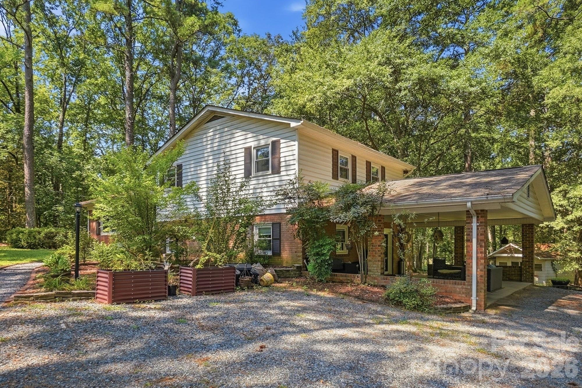 11060 Teresia Lane — Midland