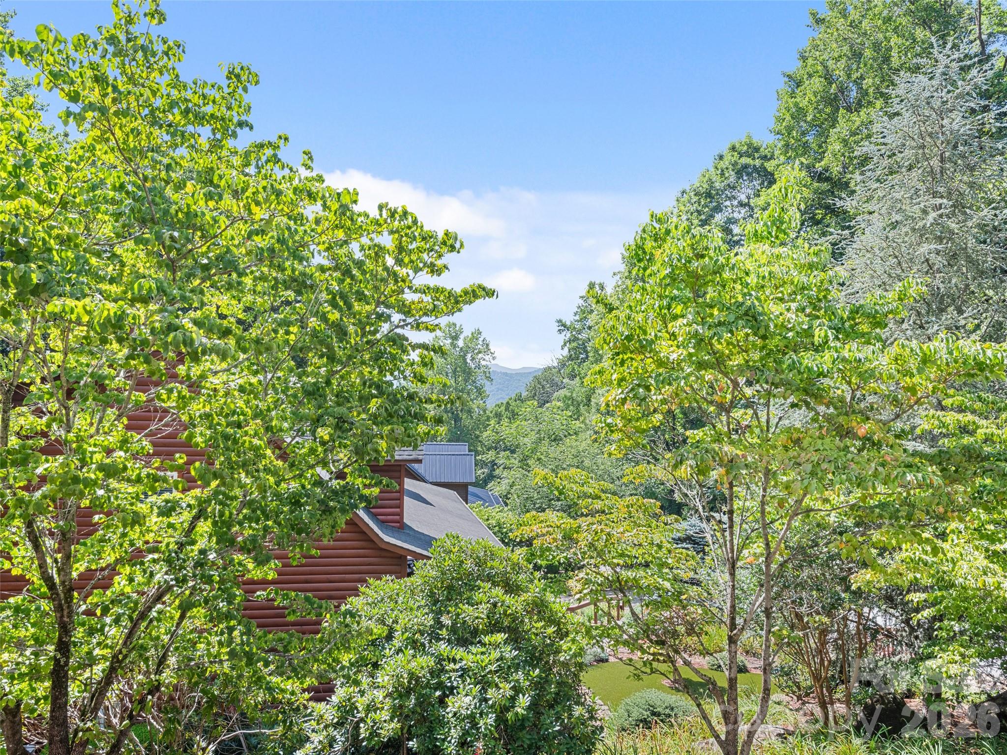612 Brannon Forest Drive — Waynesville