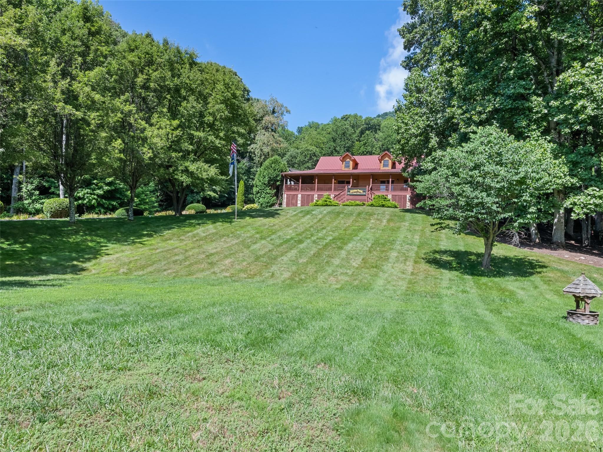612 Brannon Forest Drive — Waynesville