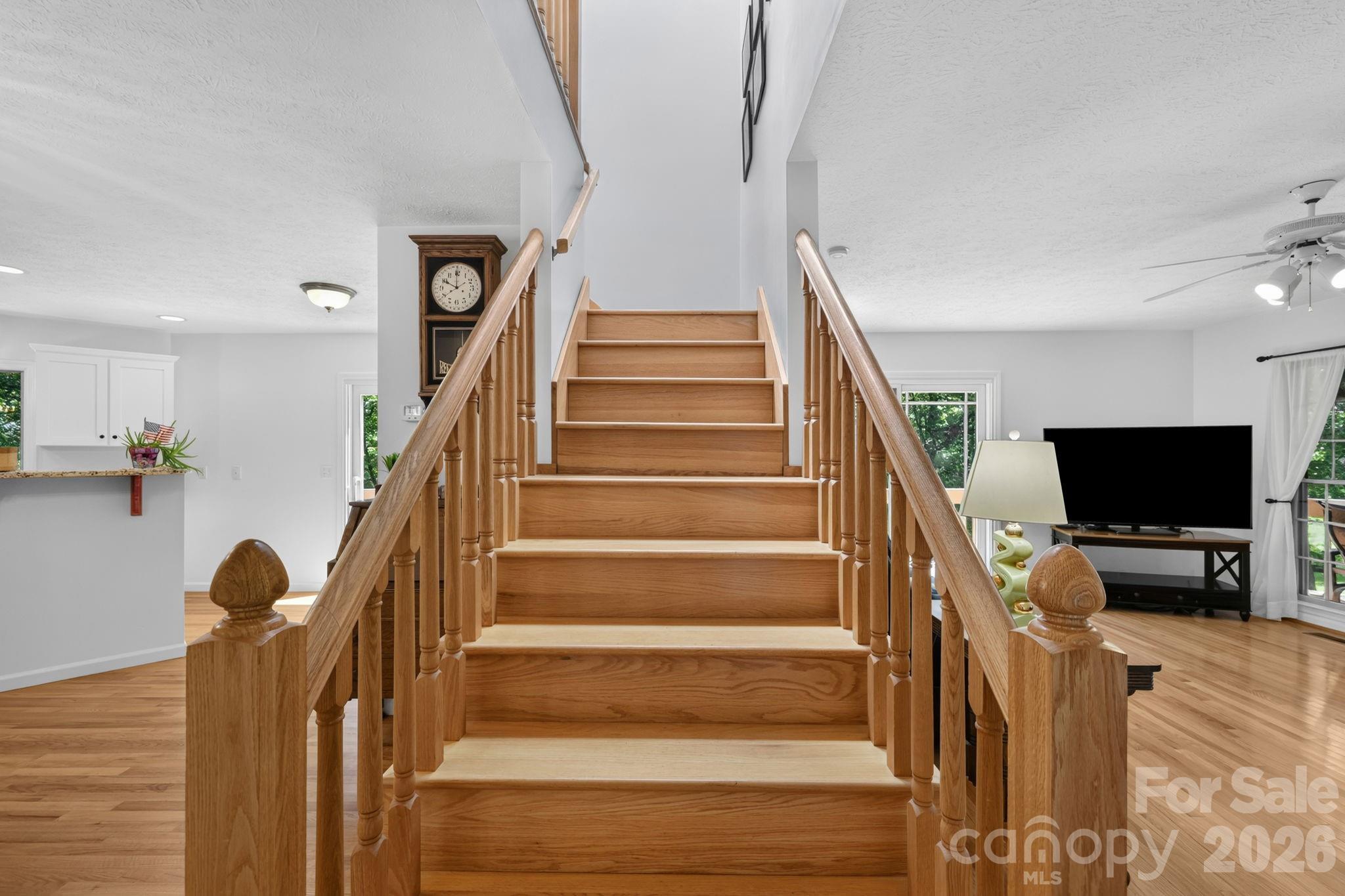 200 Newman Drive — Hendersonville