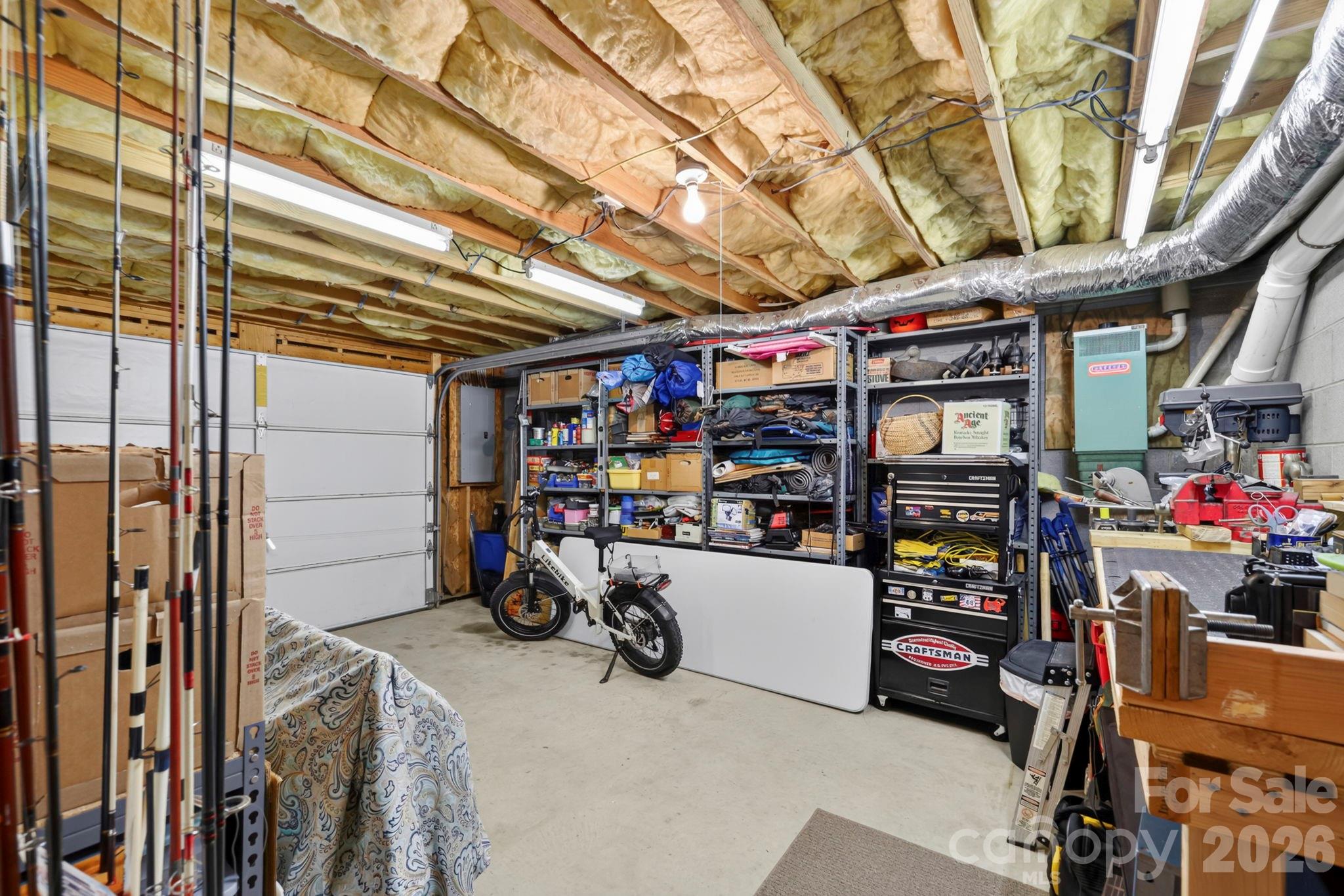 200 Newman Drive — Hendersonville
