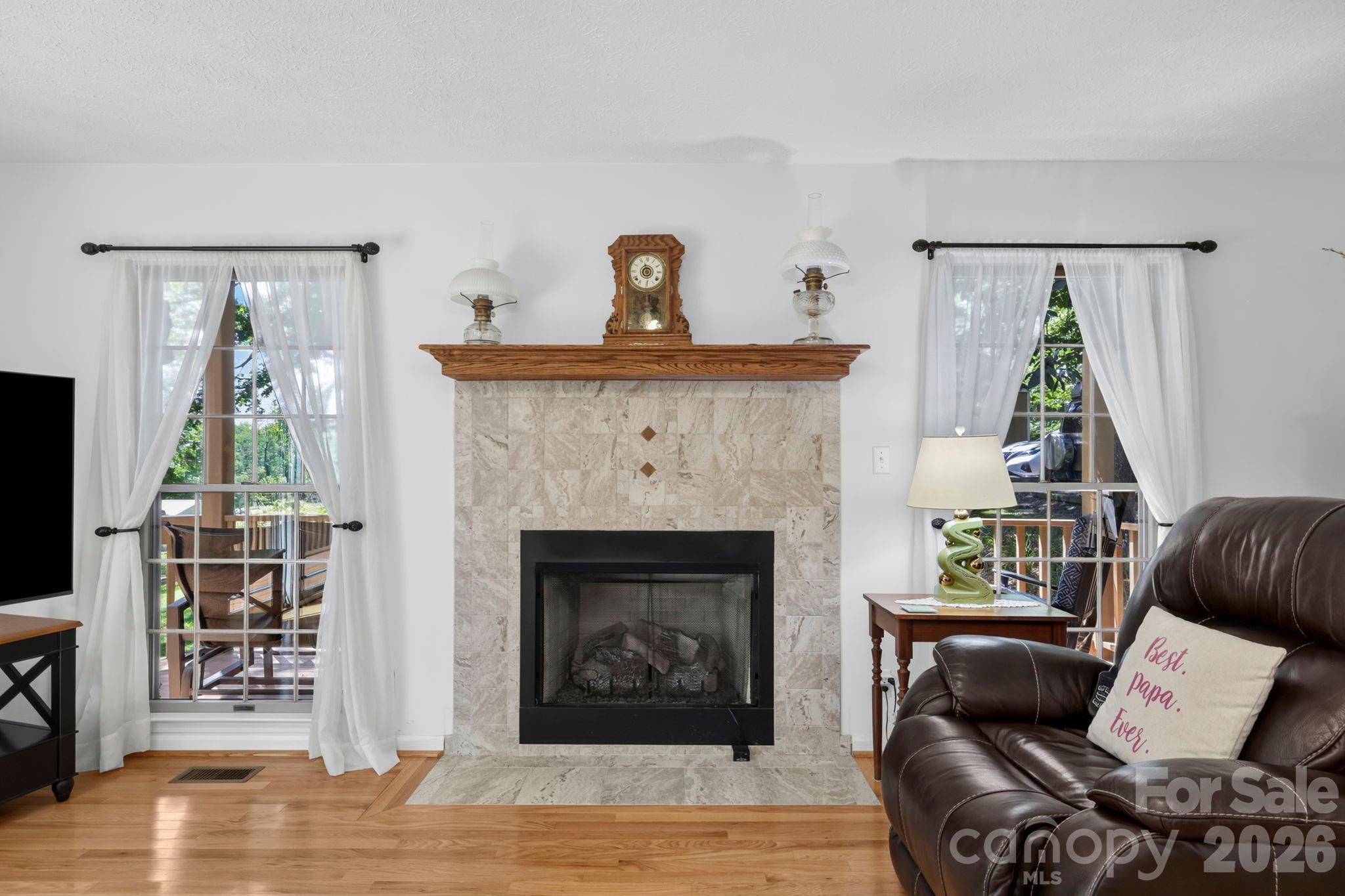 200 Newman Drive — Hendersonville