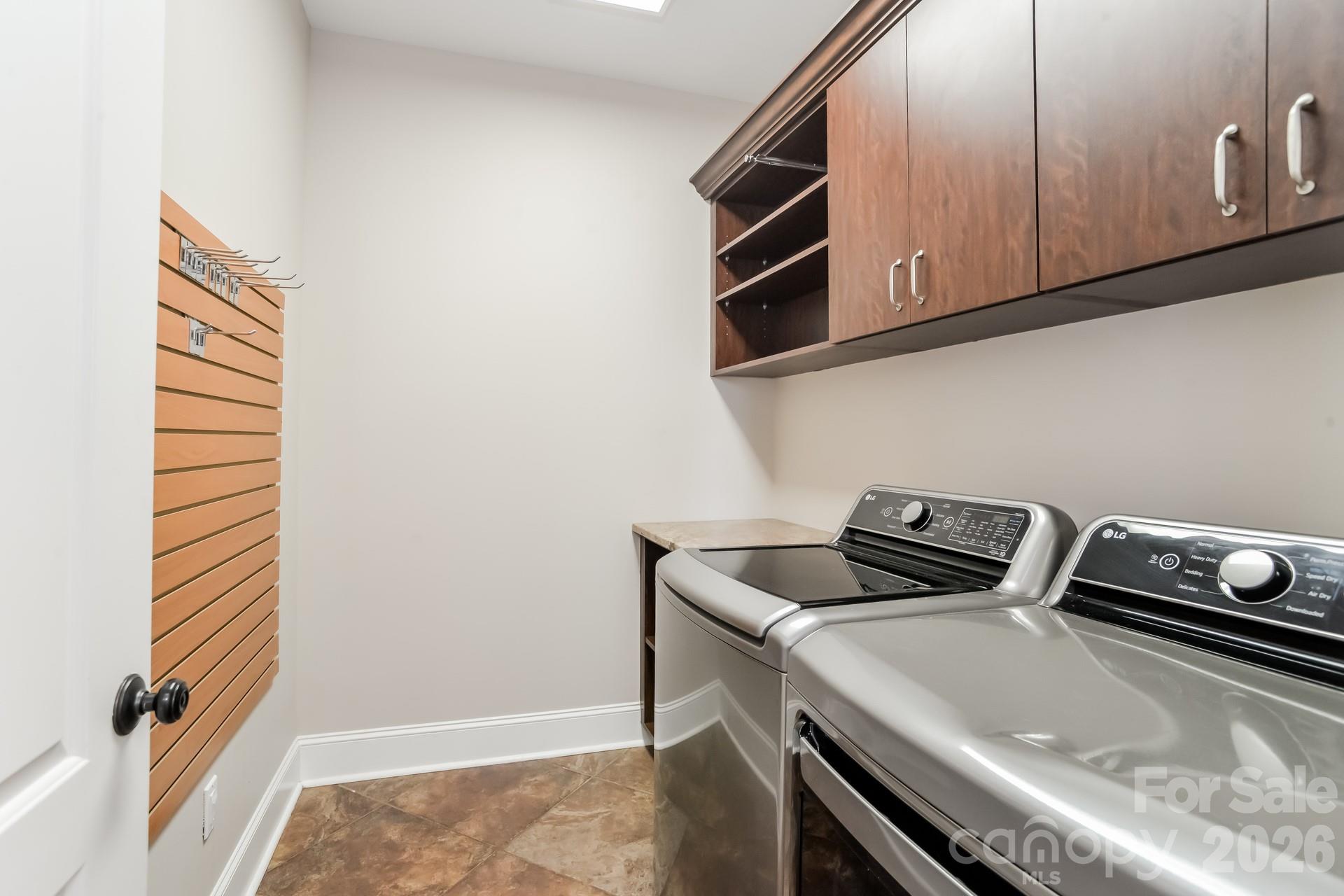 2360 Smith Harbour Drive — Denver