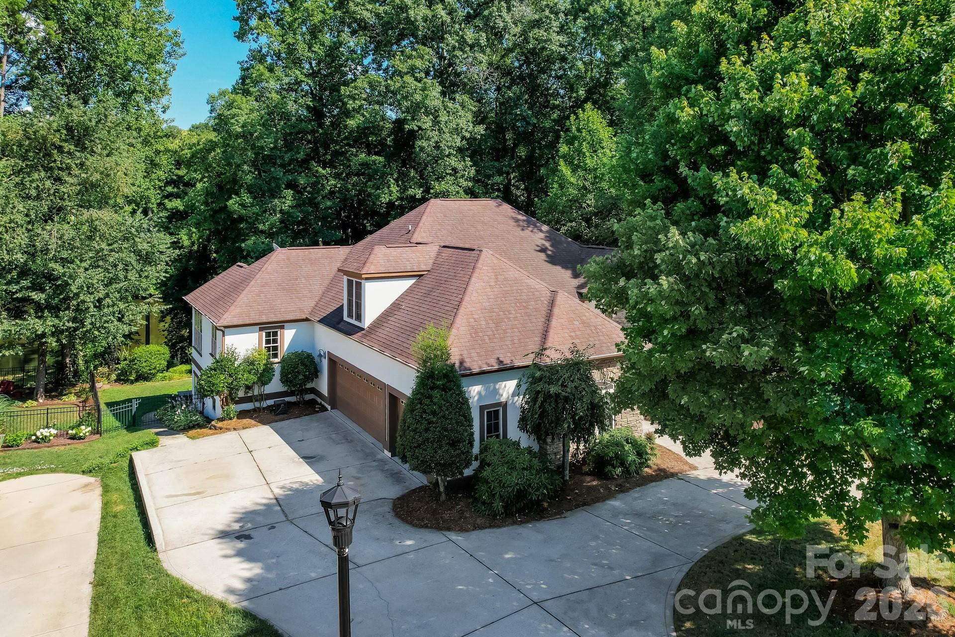 2360 Smith Harbour Drive — Denver