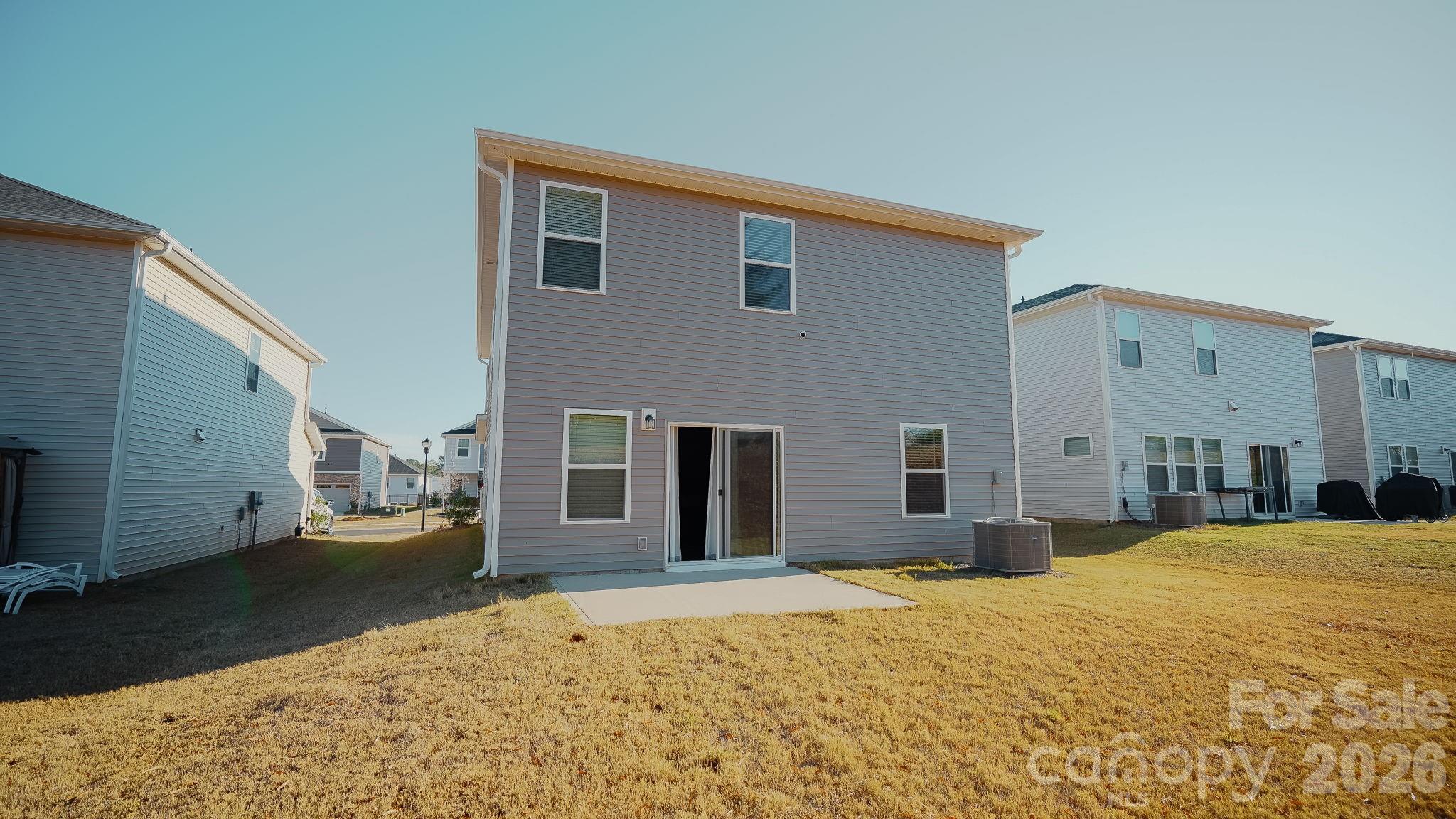 486 Olympia Way — York