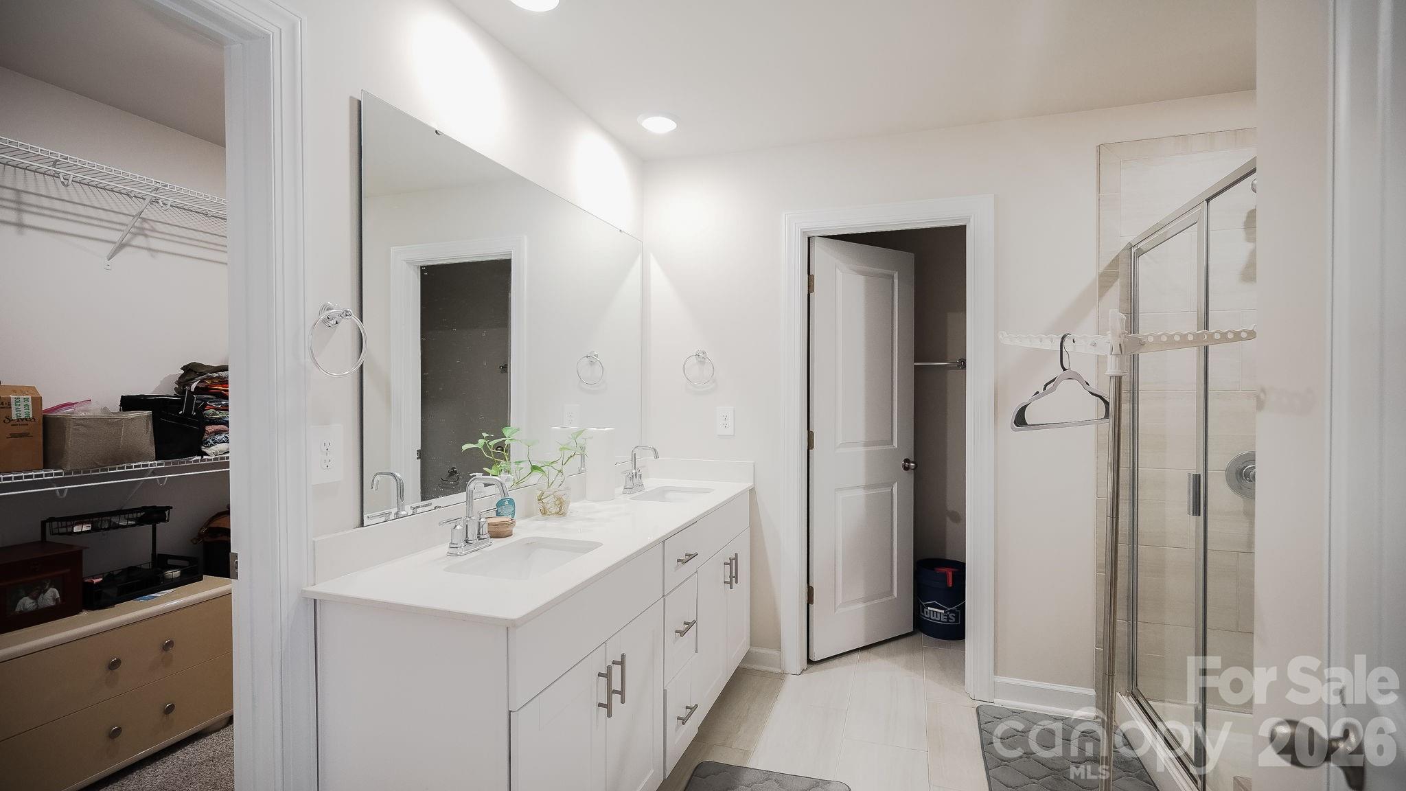 486 Olympia Way — York