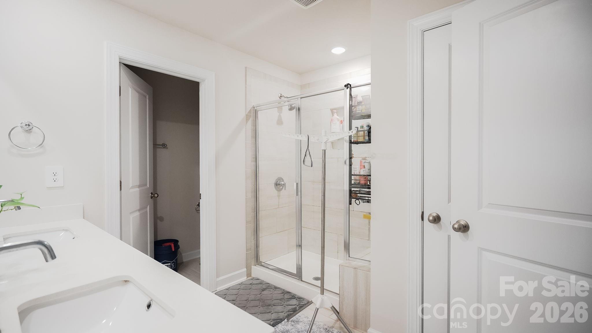 486 Olympia Way — York
