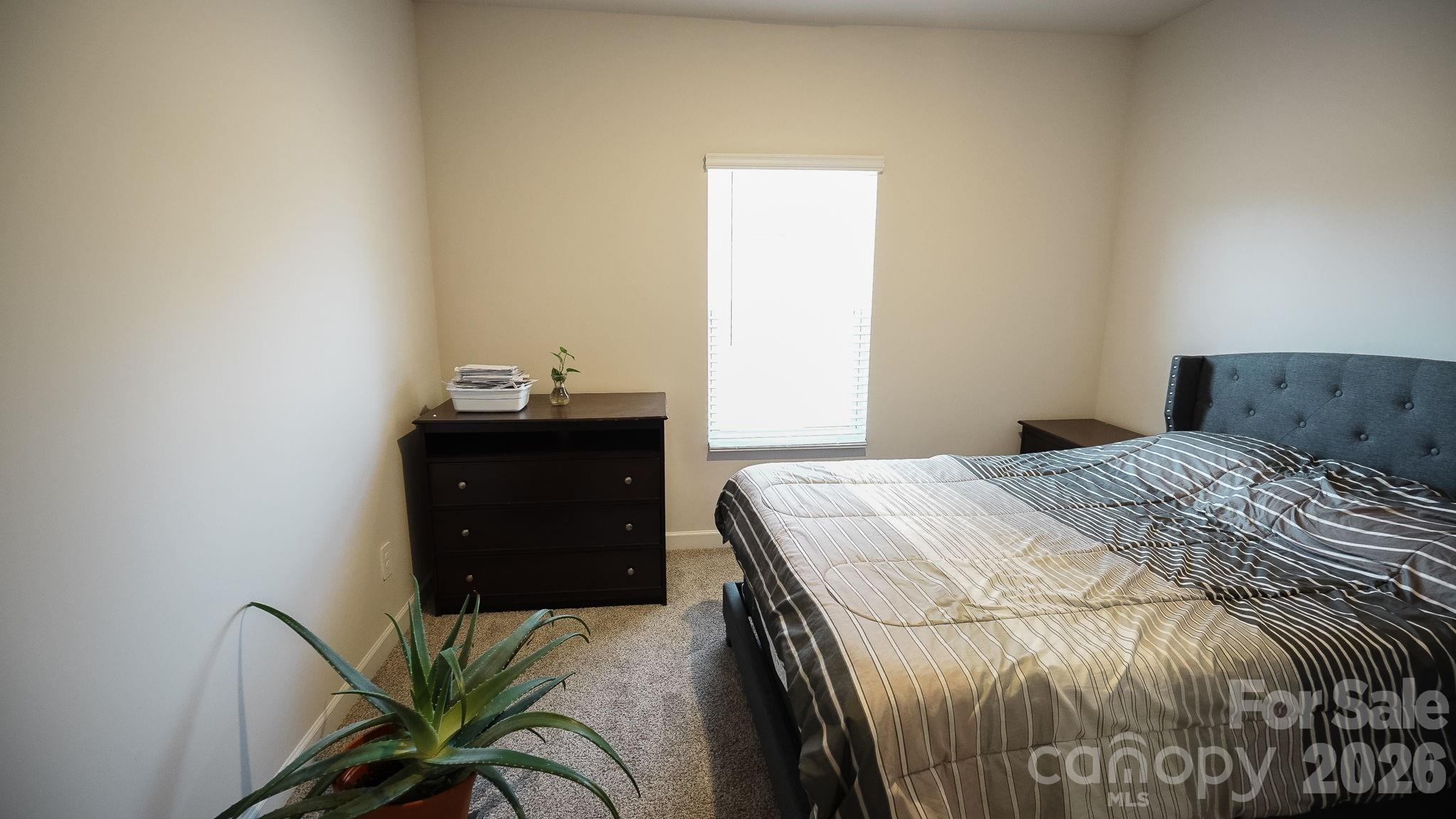 486 Olympia Way — York