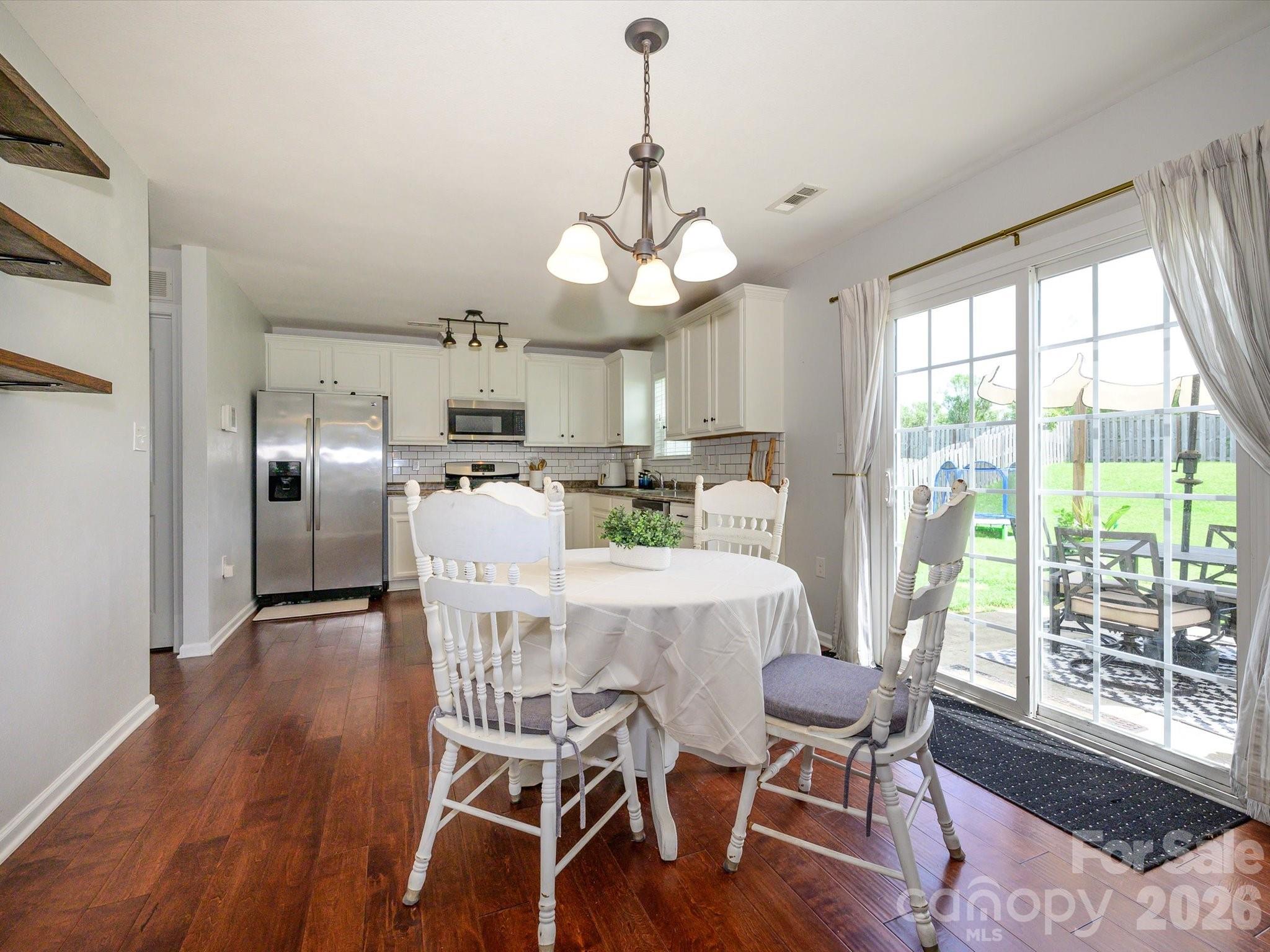 11819 Paver Lane — Midland