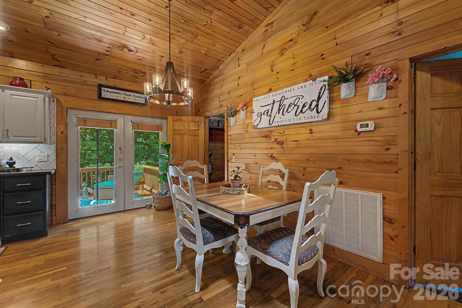 91 Tibi Lane — Waynesville