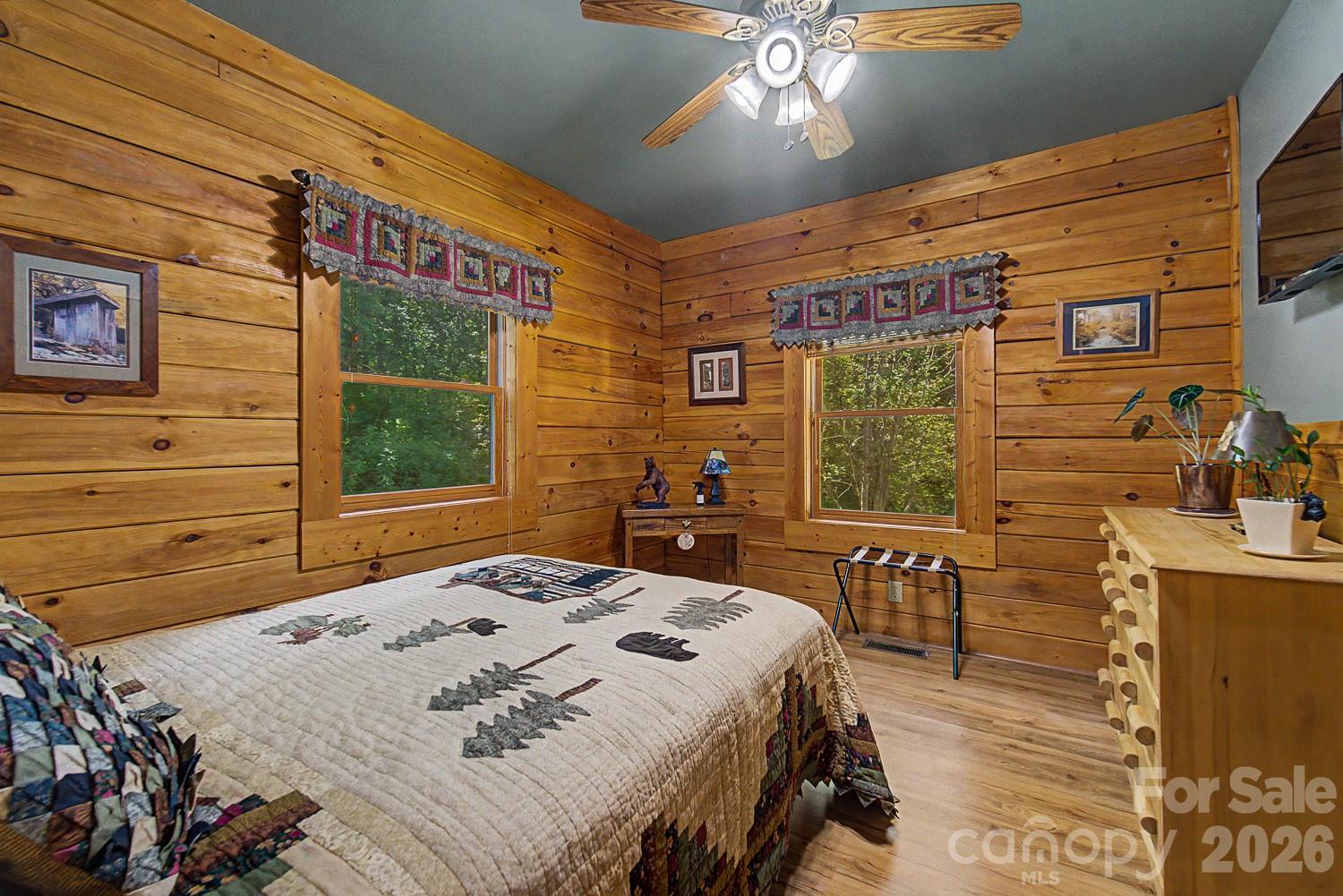 91 Tibi Lane — Waynesville