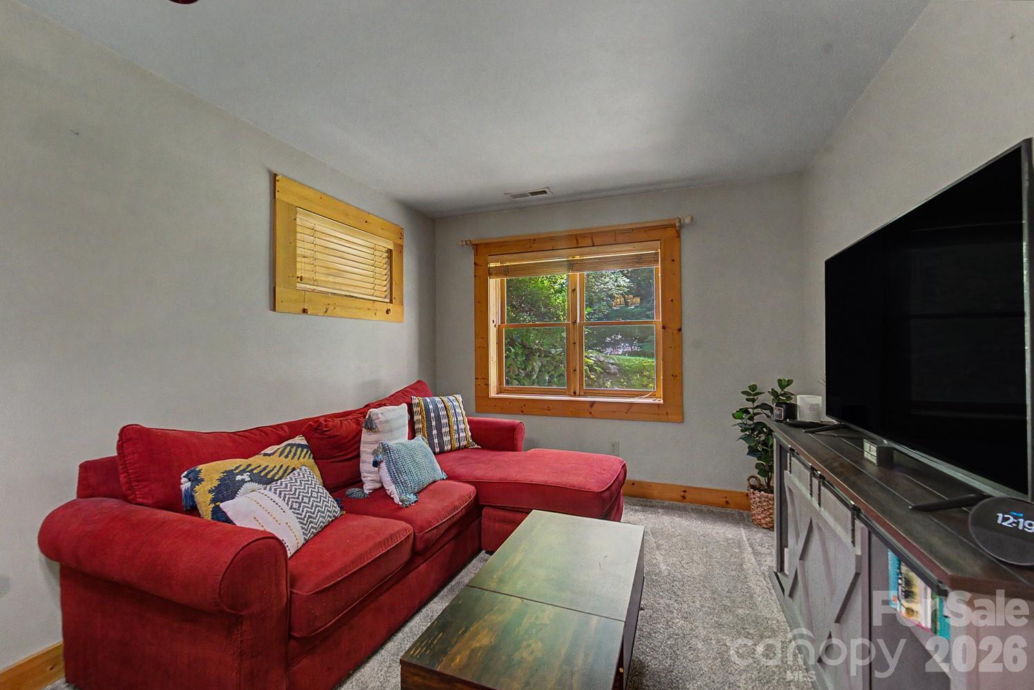 91 Tibi Lane — Waynesville