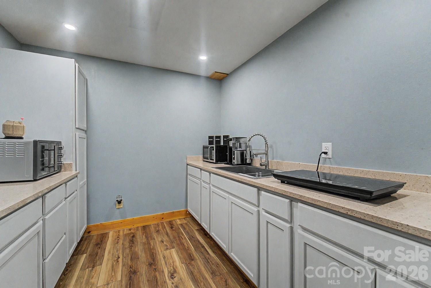 91 Tibi Lane — Waynesville