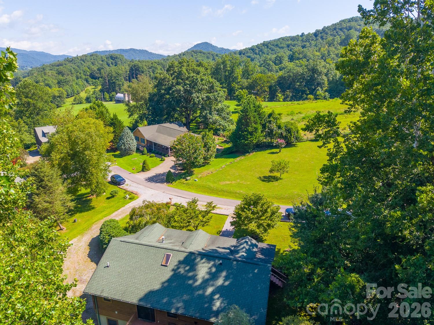 91 Tibi Lane — Waynesville