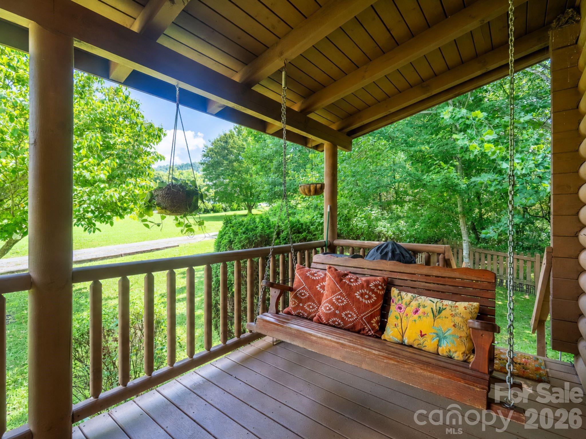 91 Tibi Lane — Waynesville