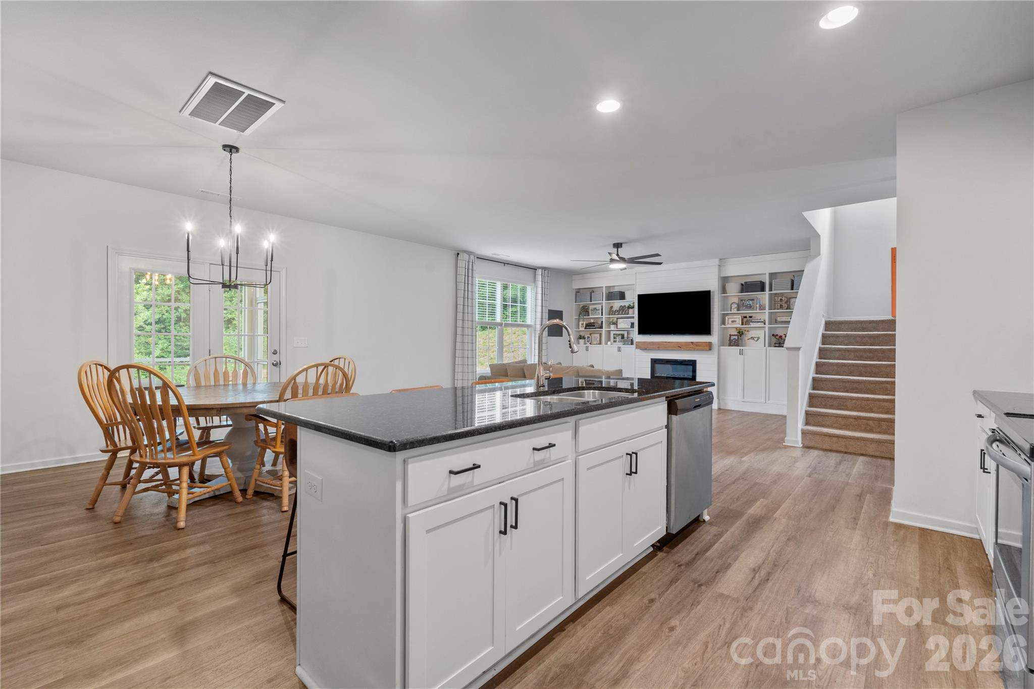 4604 Fairway Run Drive — Pfafftown
