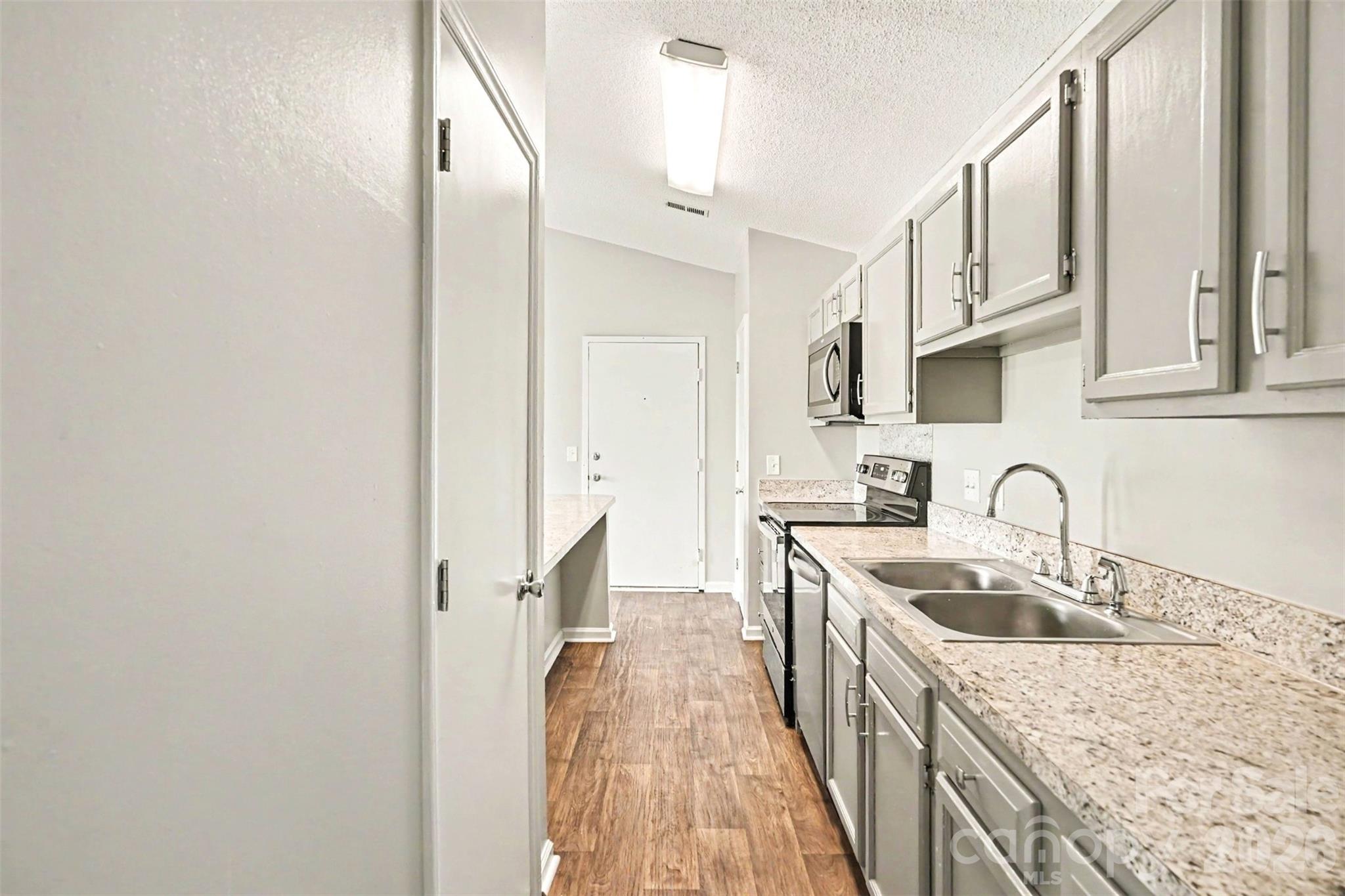 6165 Meadow Rose Lane — Charlotte