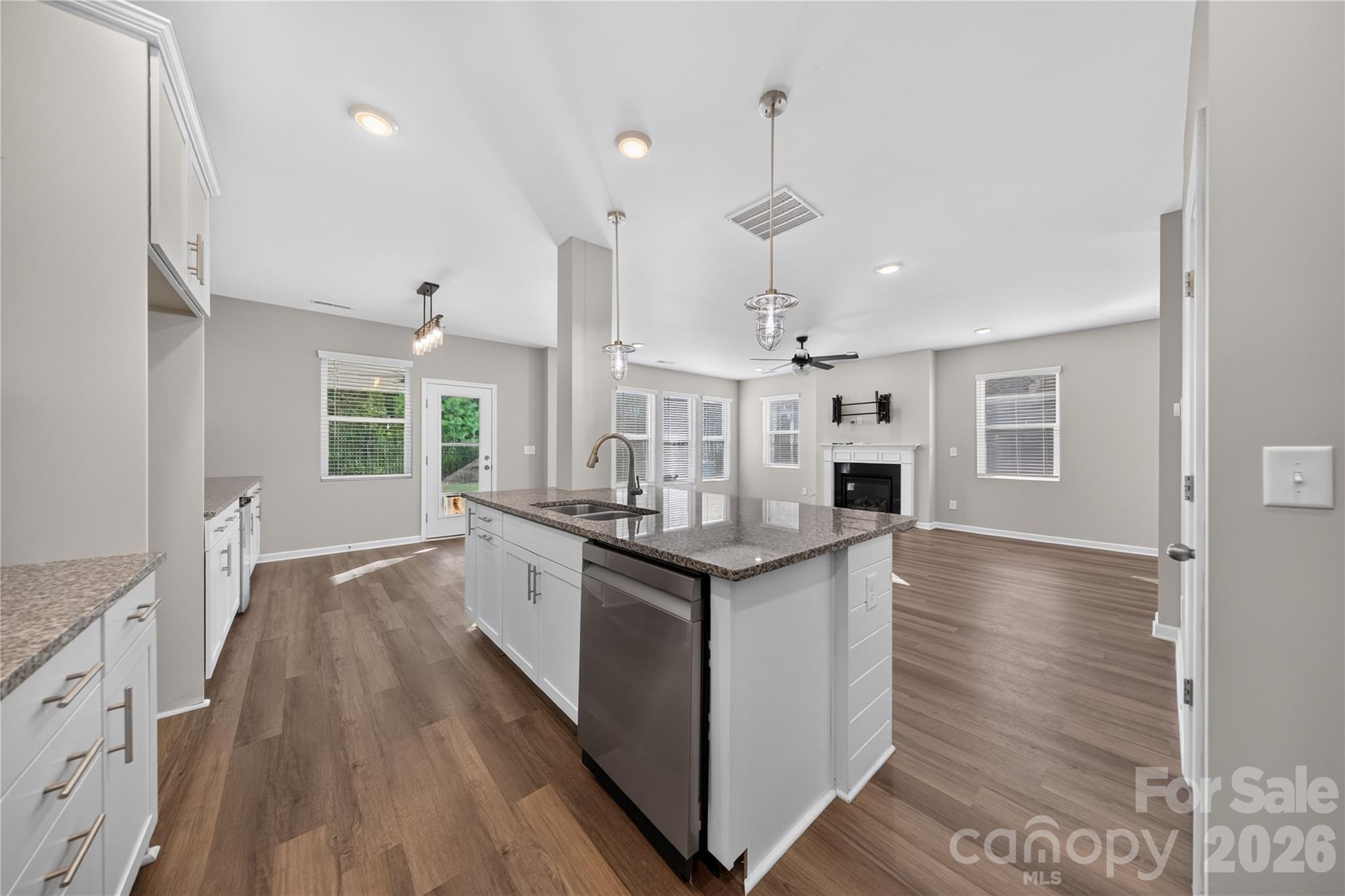 1879 Felts Parkway — Fort Mill
