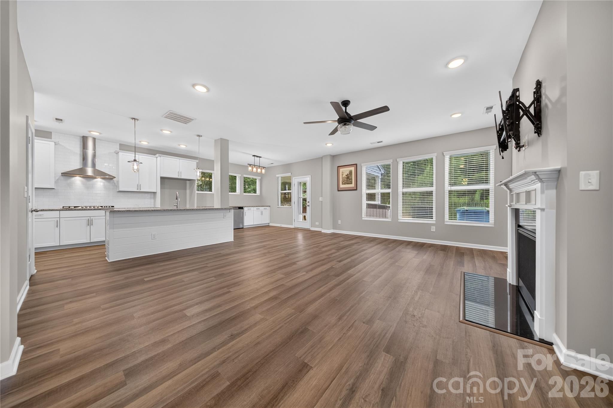 1879 Felts Parkway — Fort Mill