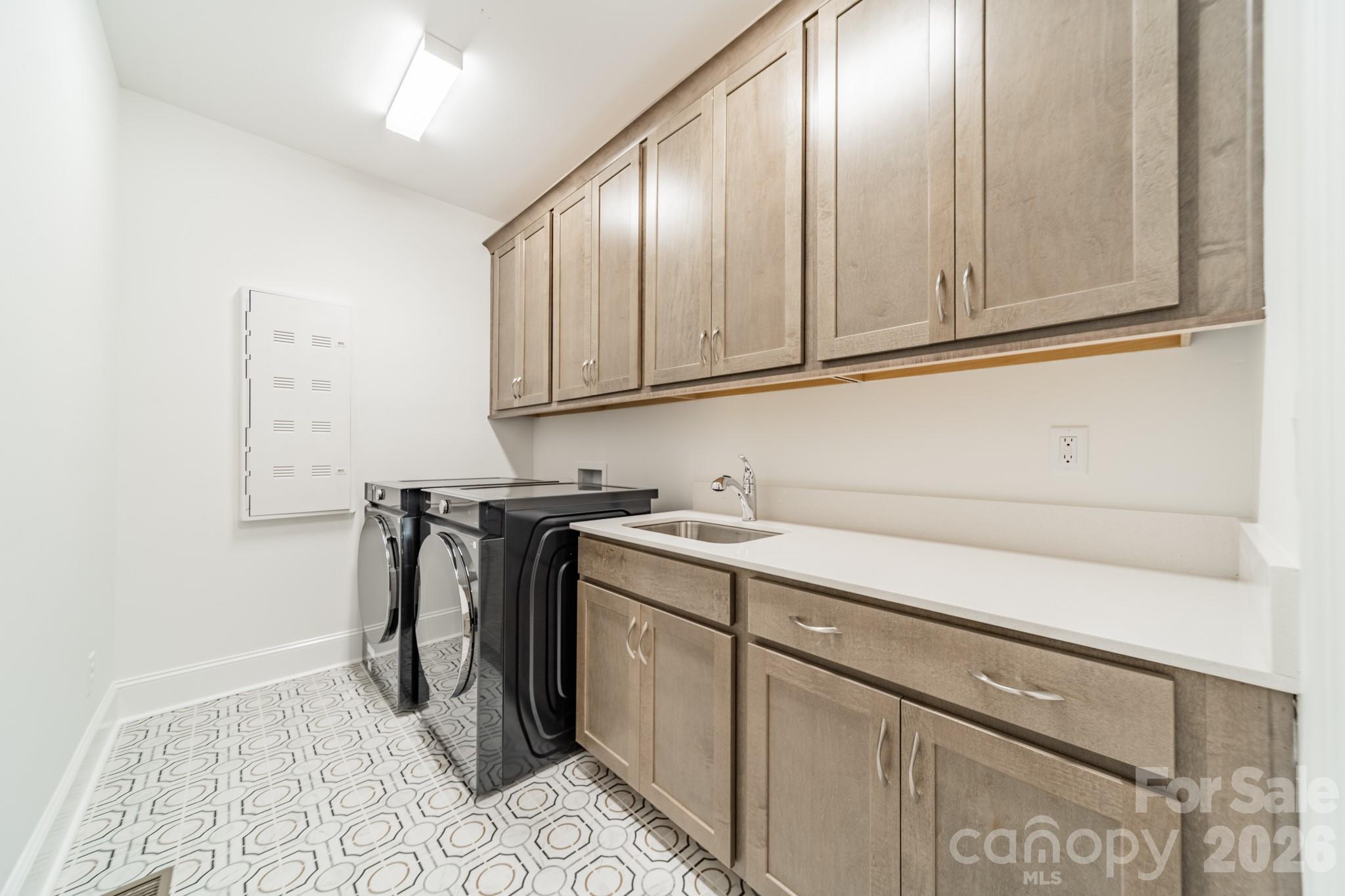 1011 Detweiler Road — Marvin