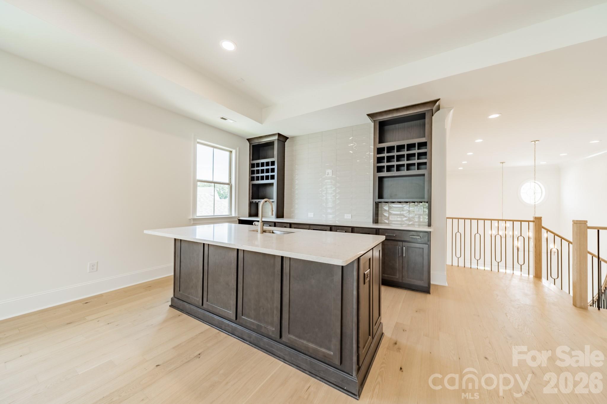 1011 Detweiler Road — Marvin