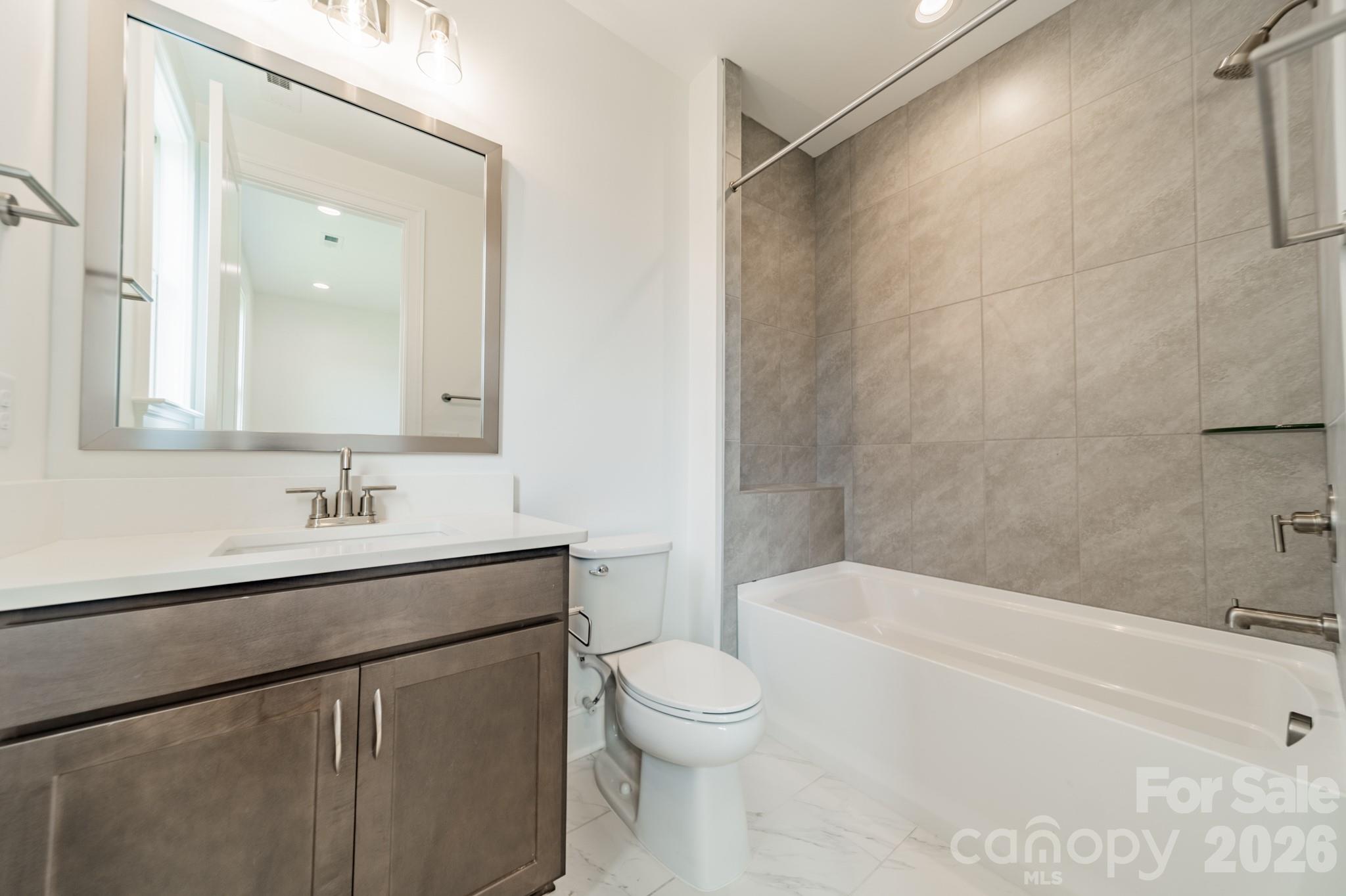 1011 Detweiler Road — Marvin