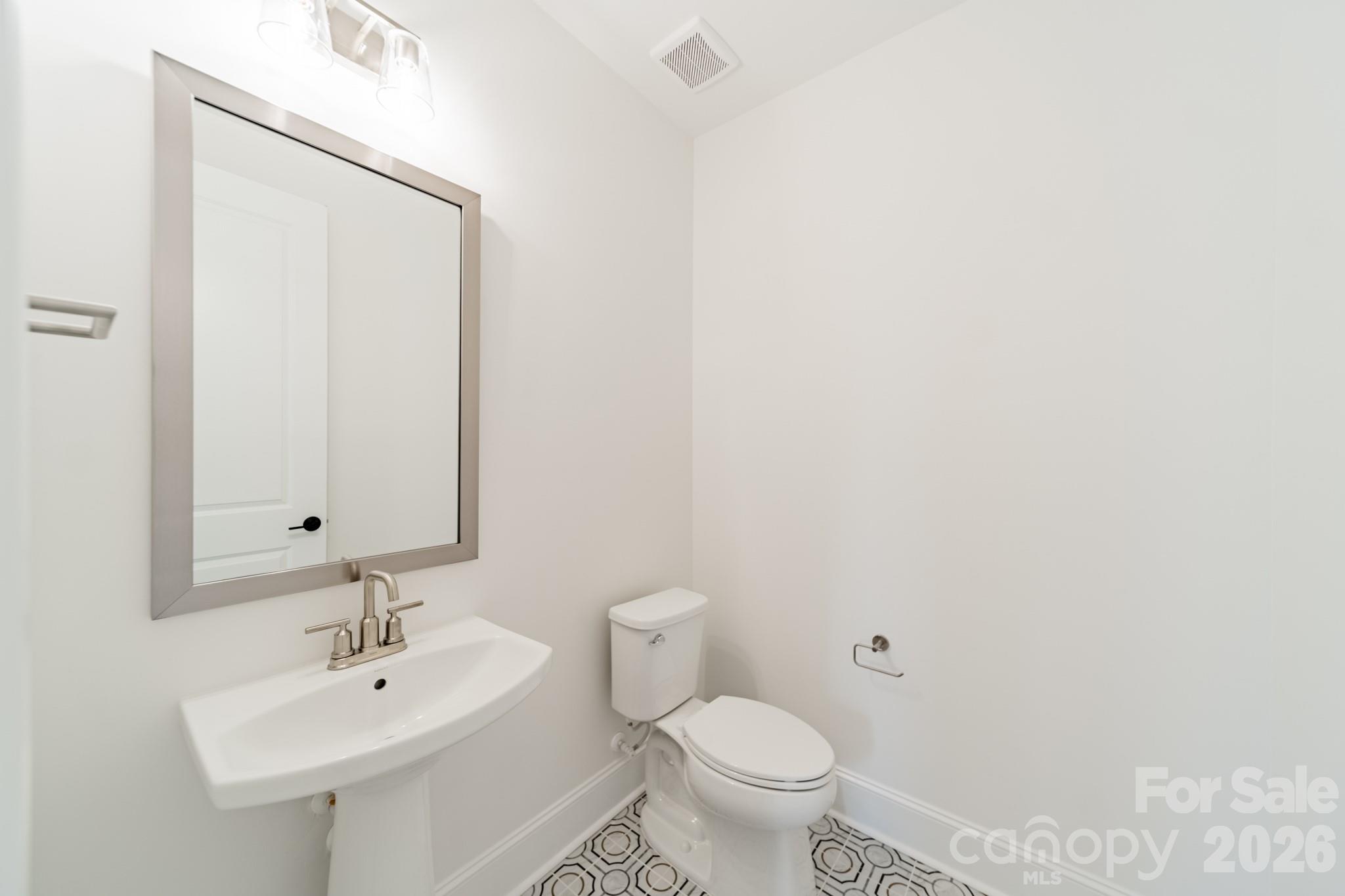 1011 Detweiler Road — Marvin