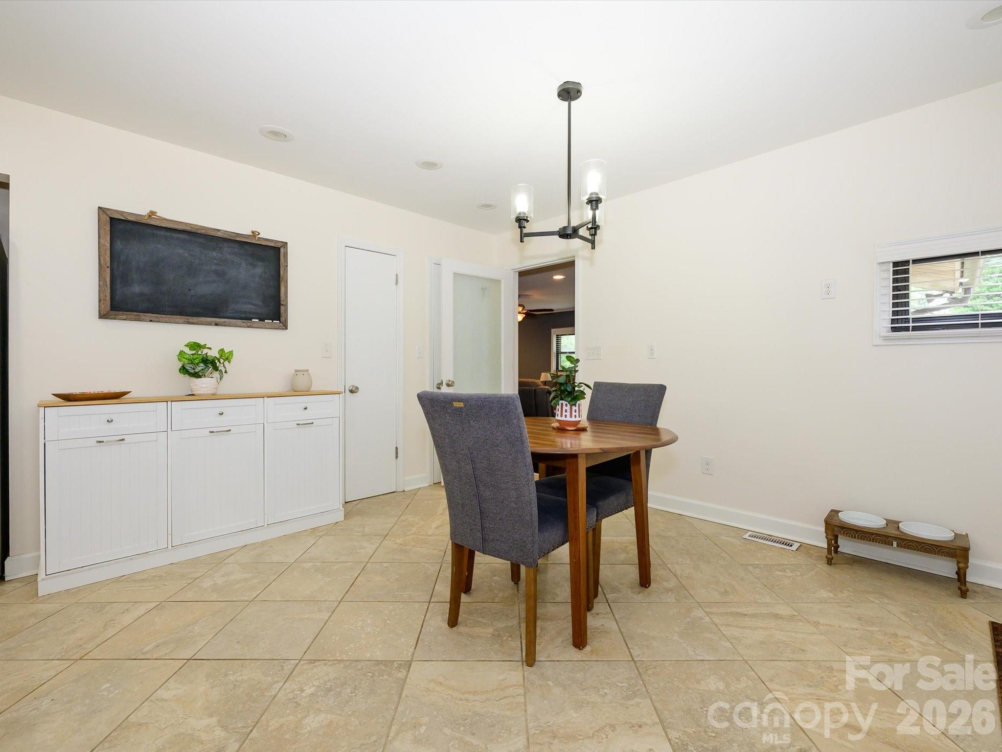 1106 Robinhood Lane — Kannapolis