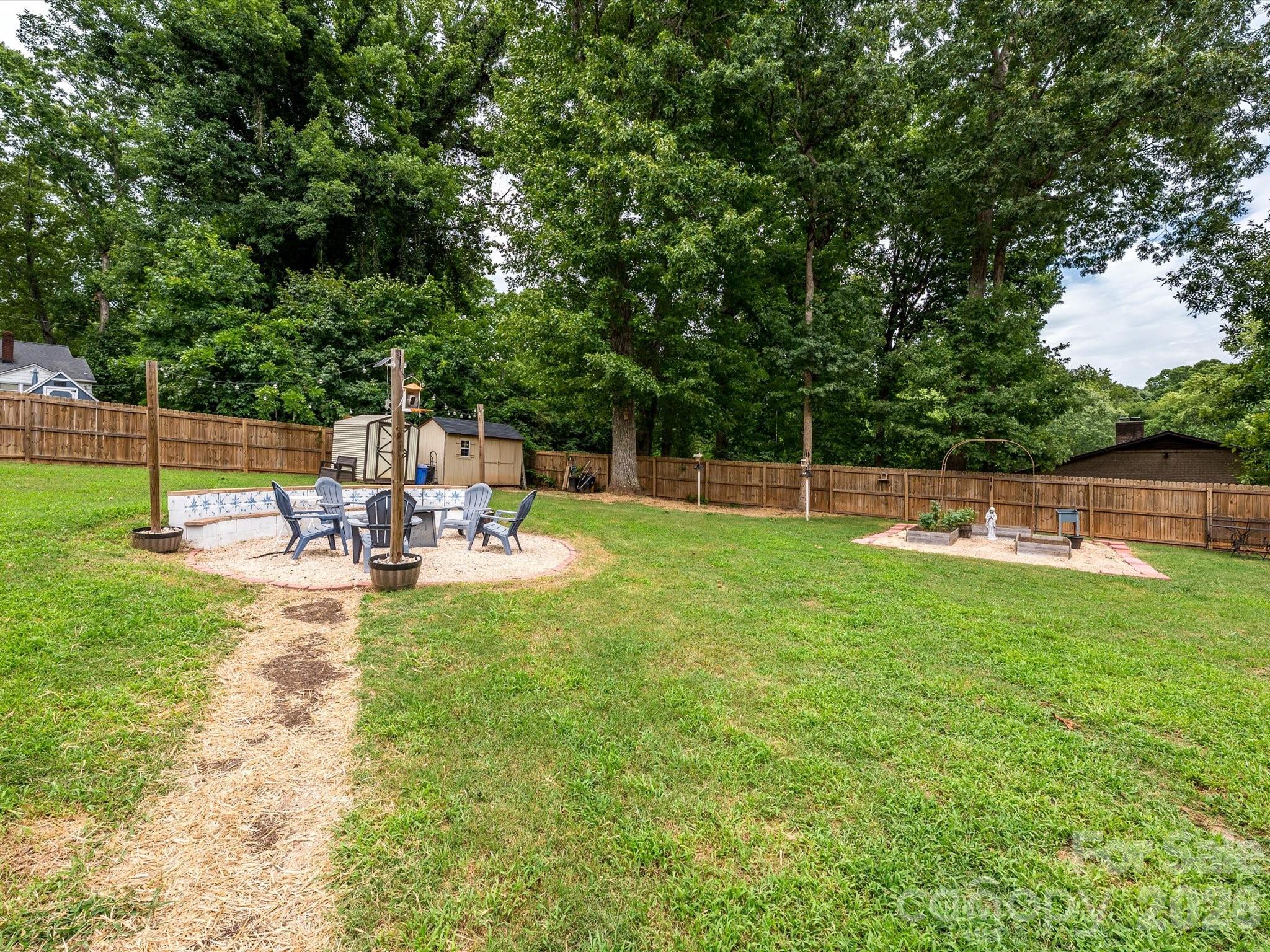 1106 Robinhood Lane — Kannapolis