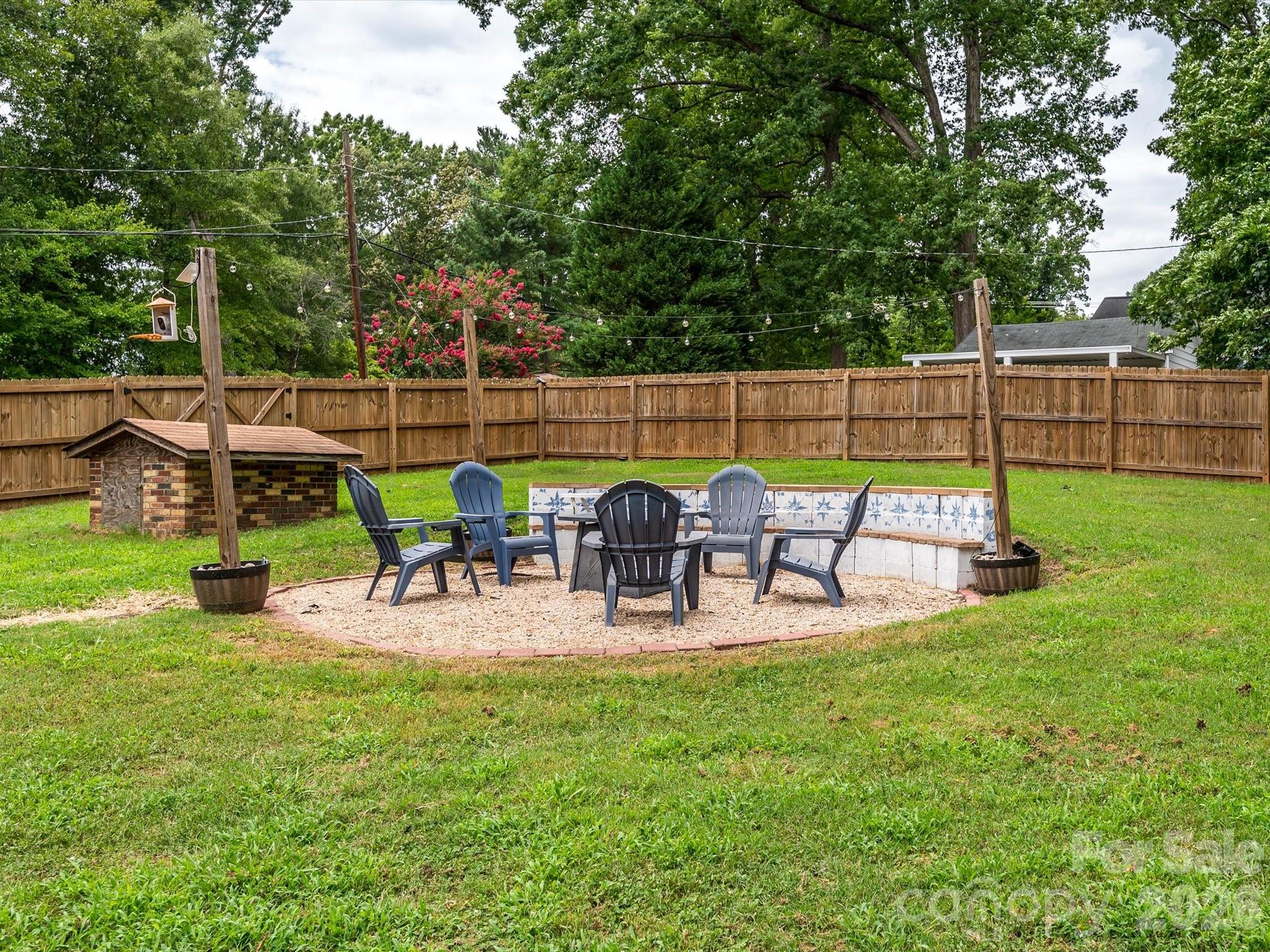 1106 Robinhood Lane — Kannapolis
