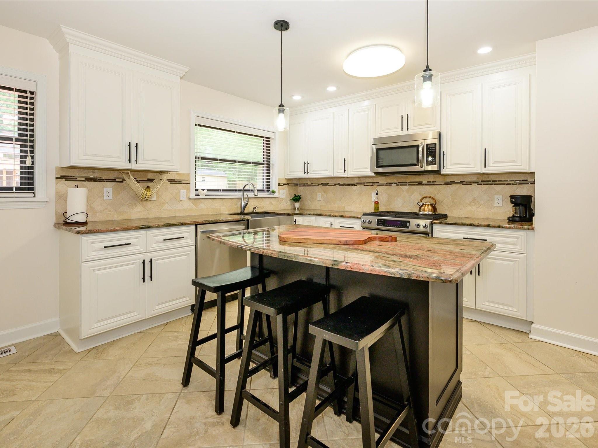 1106 Robinhood Lane — Kannapolis