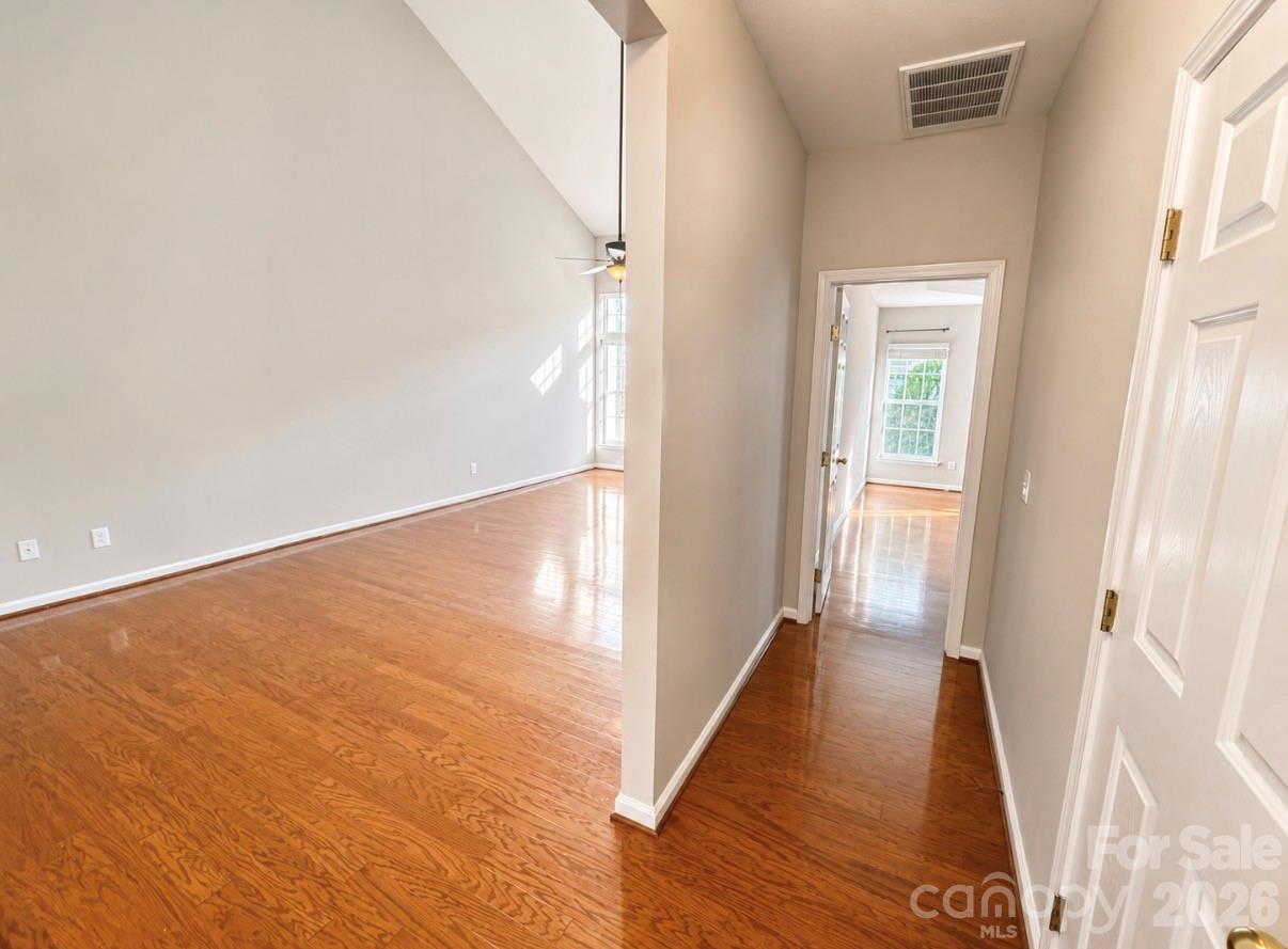 320 Shingleoak Drive — Clover