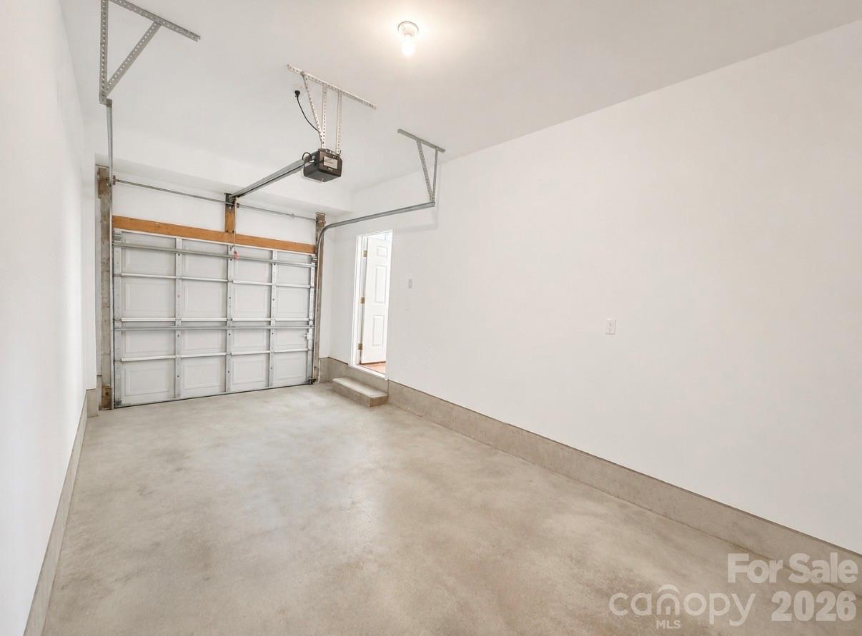 320 Shingleoak Drive — Clover