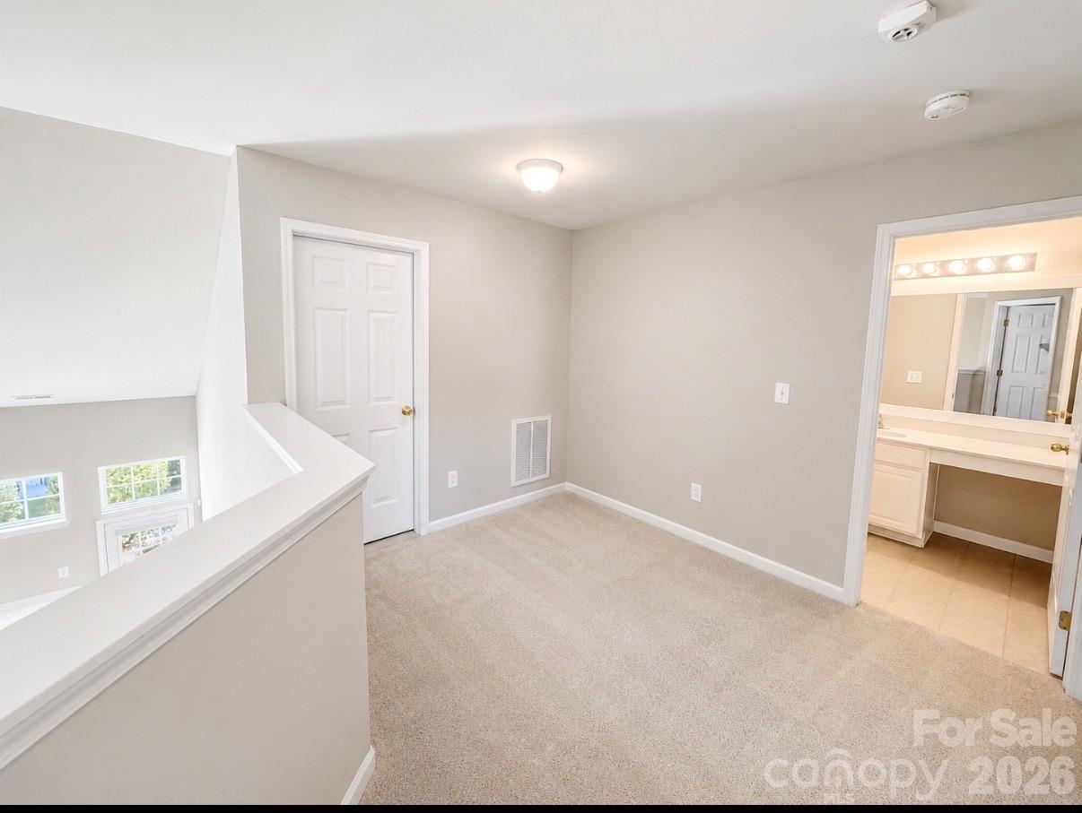 320 Shingleoak Drive — Clover