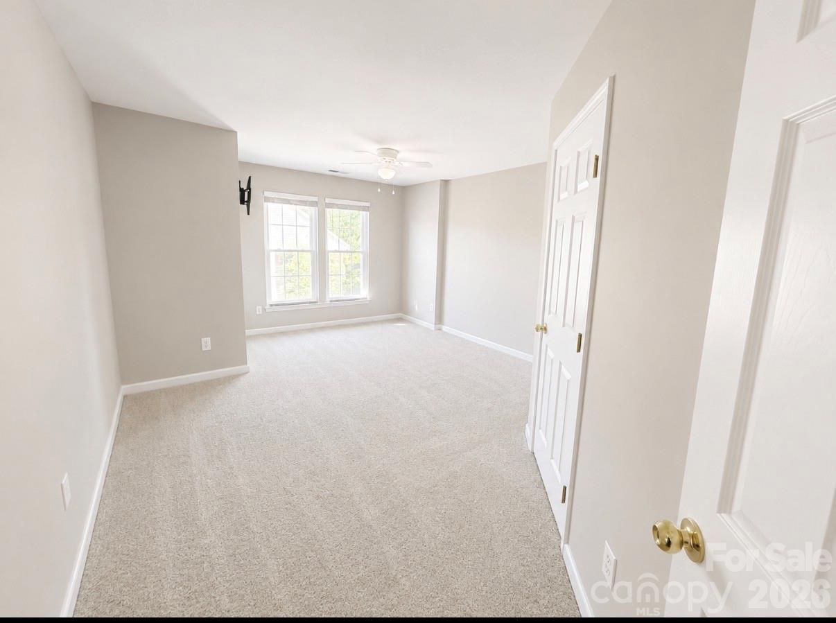 320 Shingleoak Drive — Clover