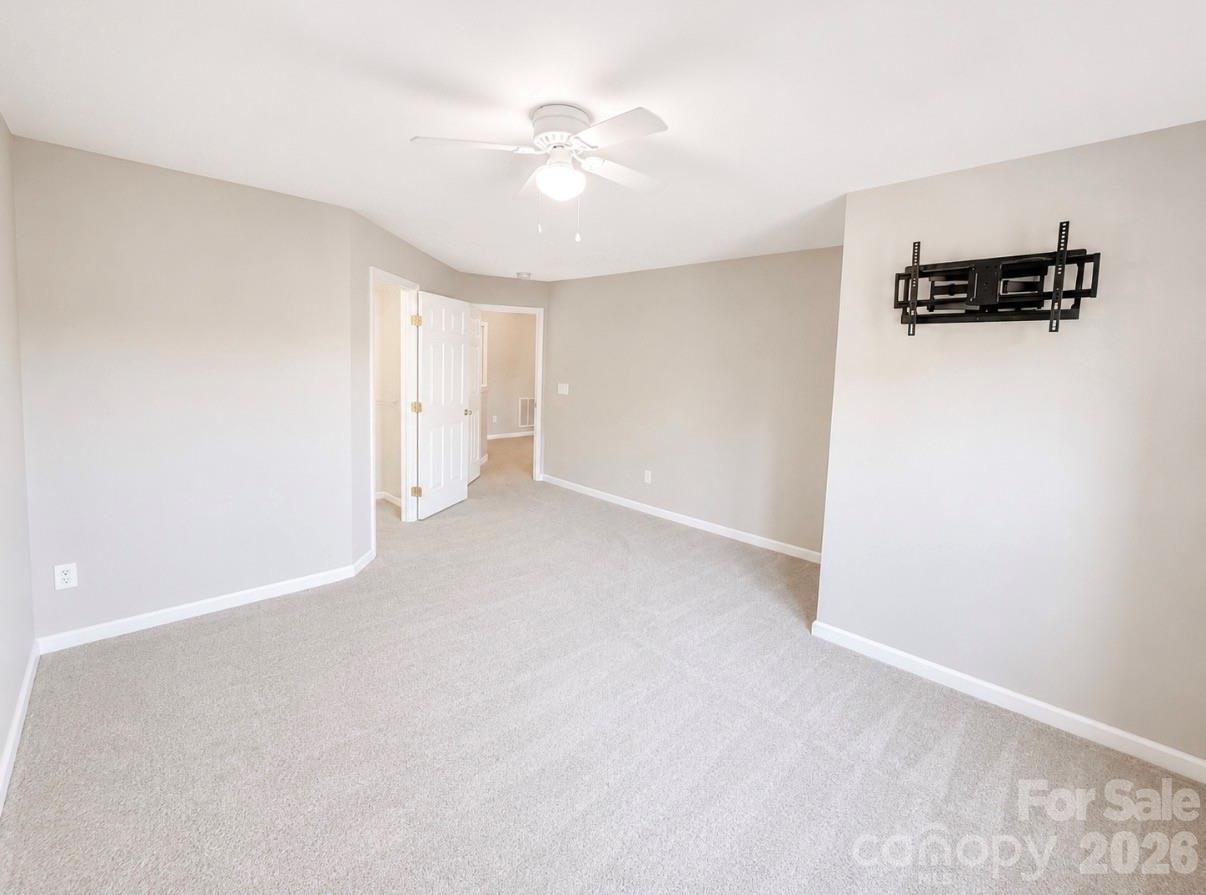 320 Shingleoak Drive — Clover
