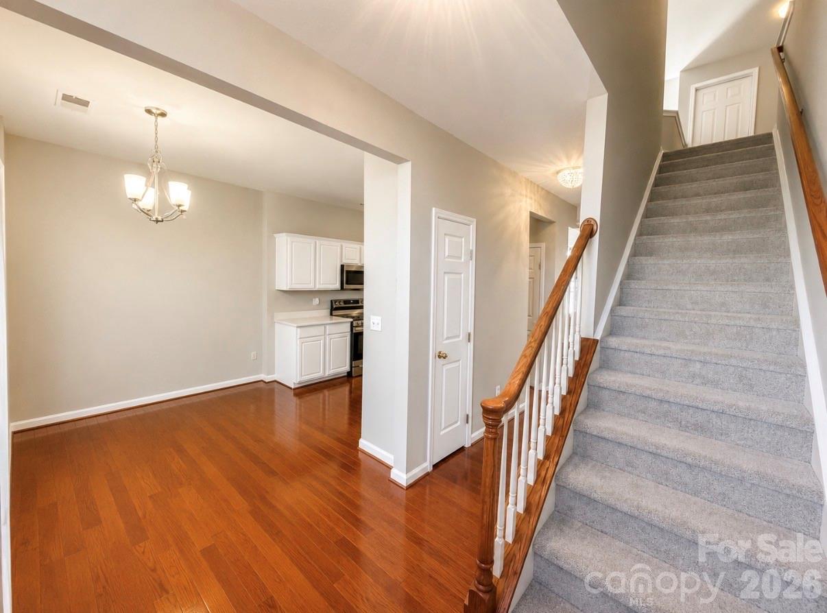 320 Shingleoak Drive — Clover