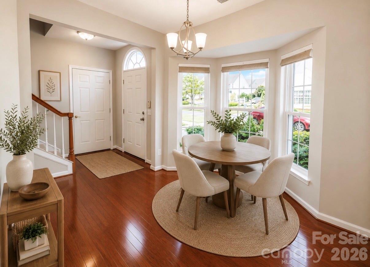320 Shingleoak Drive — Clover