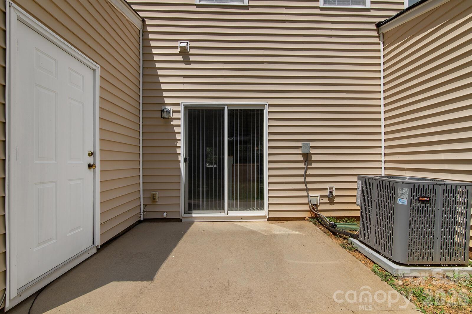 8618 Twined Creek Lane — Charlotte